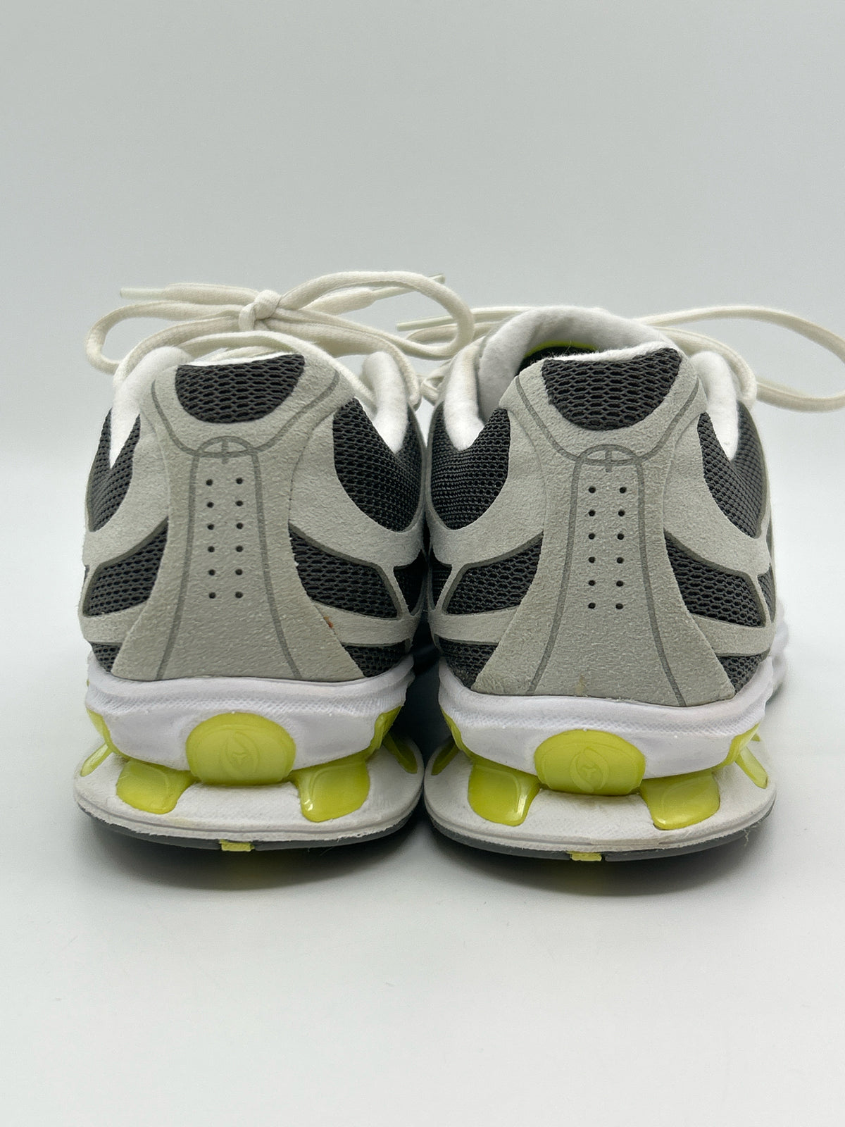 NEW BALANCE Size 9 light grey Women Sneakers