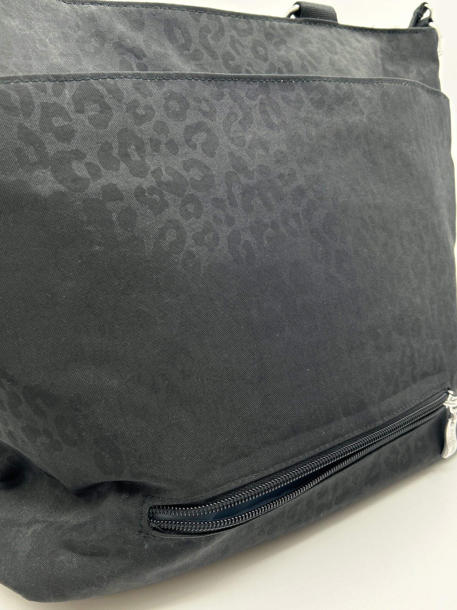 BAGGALLINI Black Women Tote