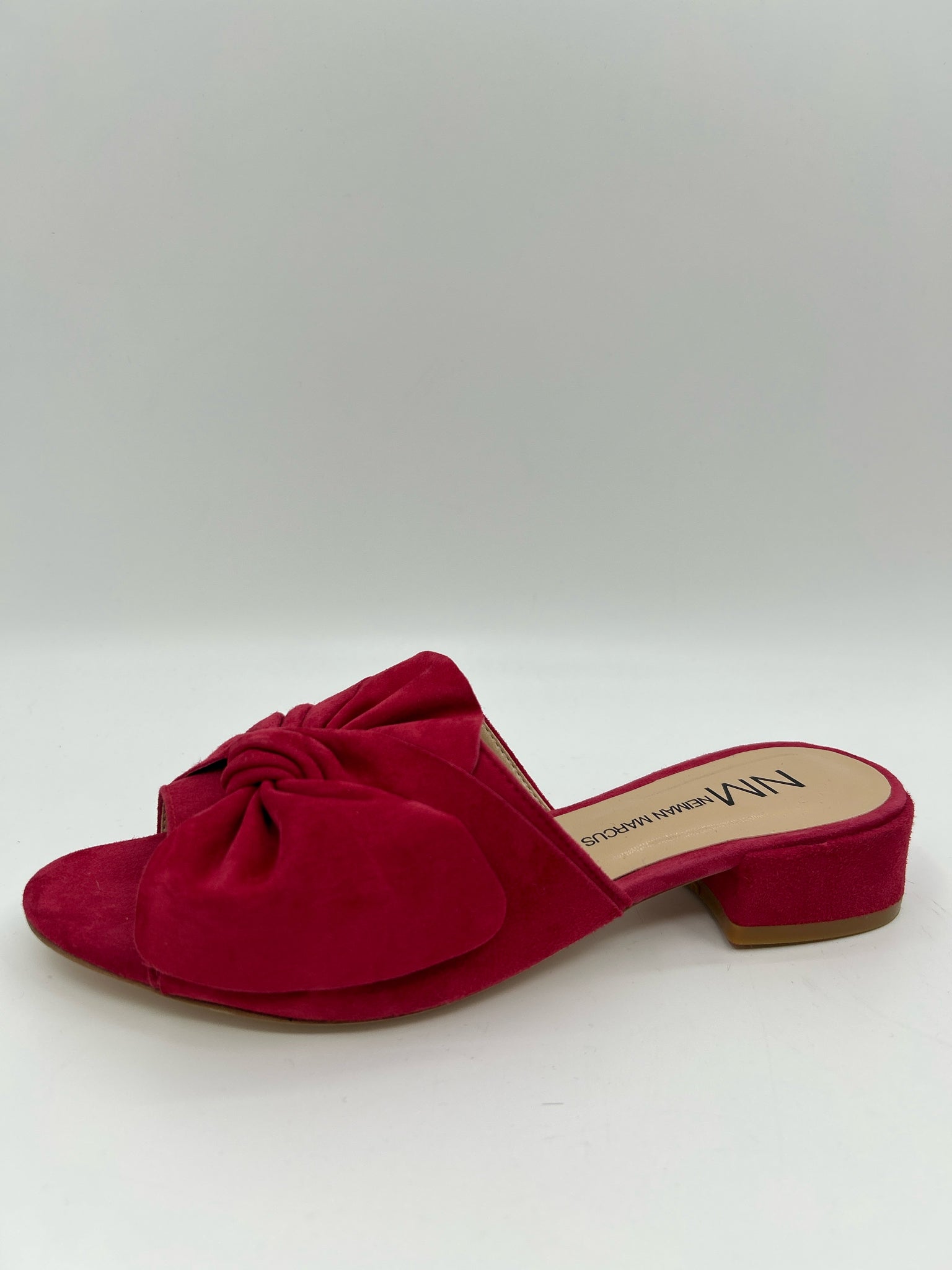 NEIMAN MARCUS NWOB Size 8B Red Women Sandal