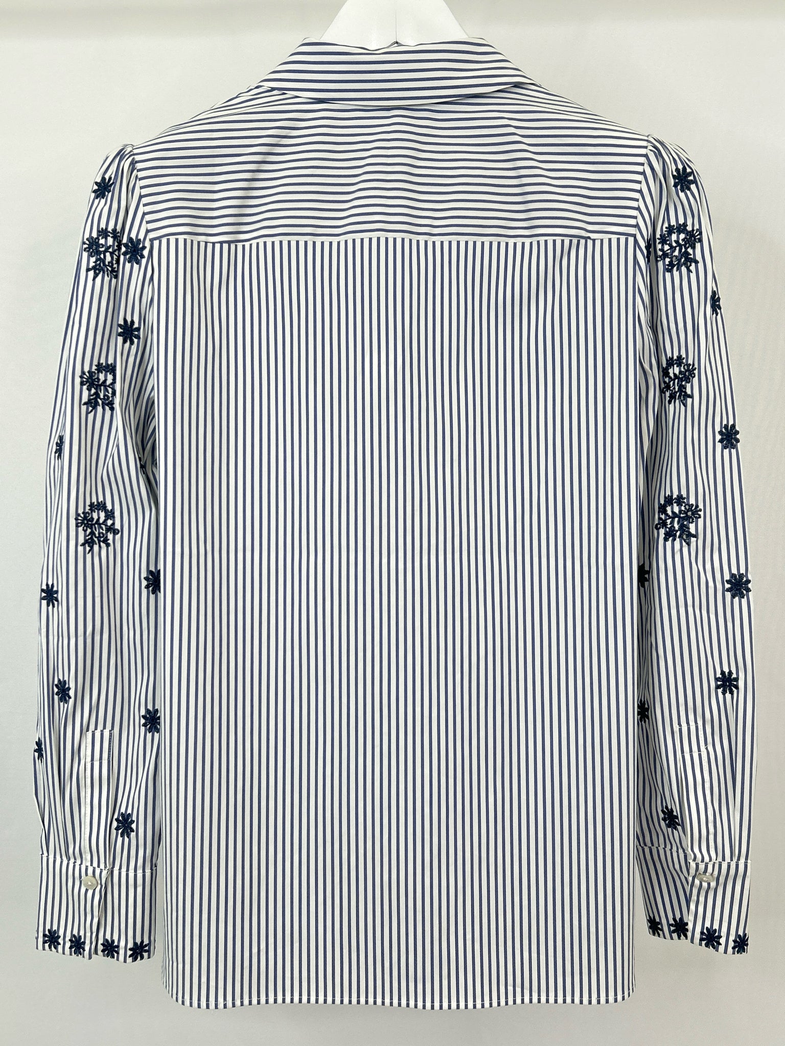 CHICO'S Size 8 NAVY AND WHITE Women Shirt