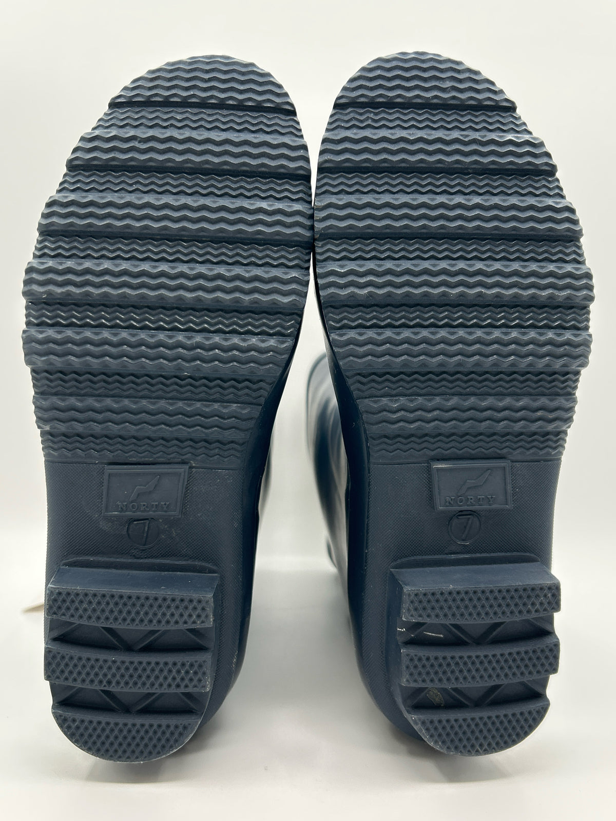 NORTY NWT Size 7 Navy Matte Women Rainboots