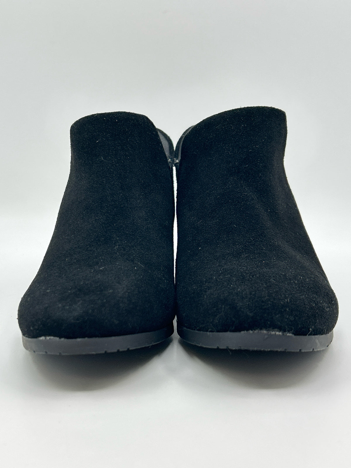 KENNETH COLE Size 8.5M Black Women Booties