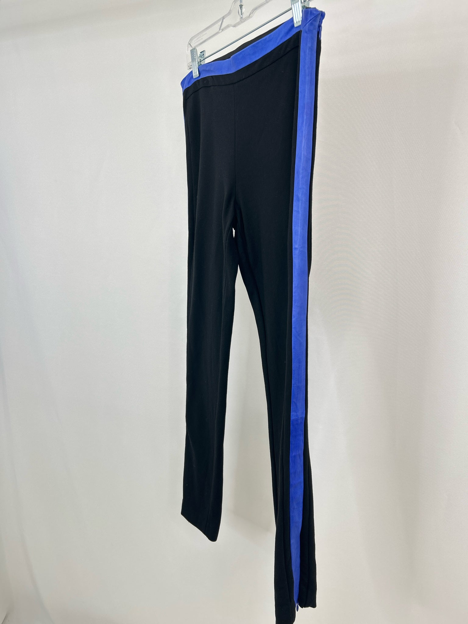DIANE VON FURSTENBERG Size M Black Women Pants