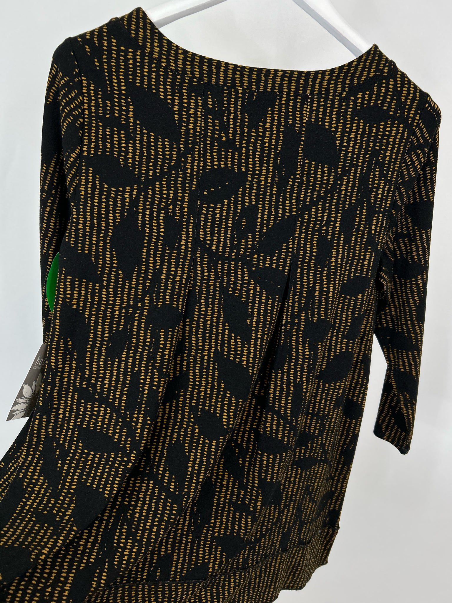 HABITAT Size S BLACK AND GOLD Women Tunic