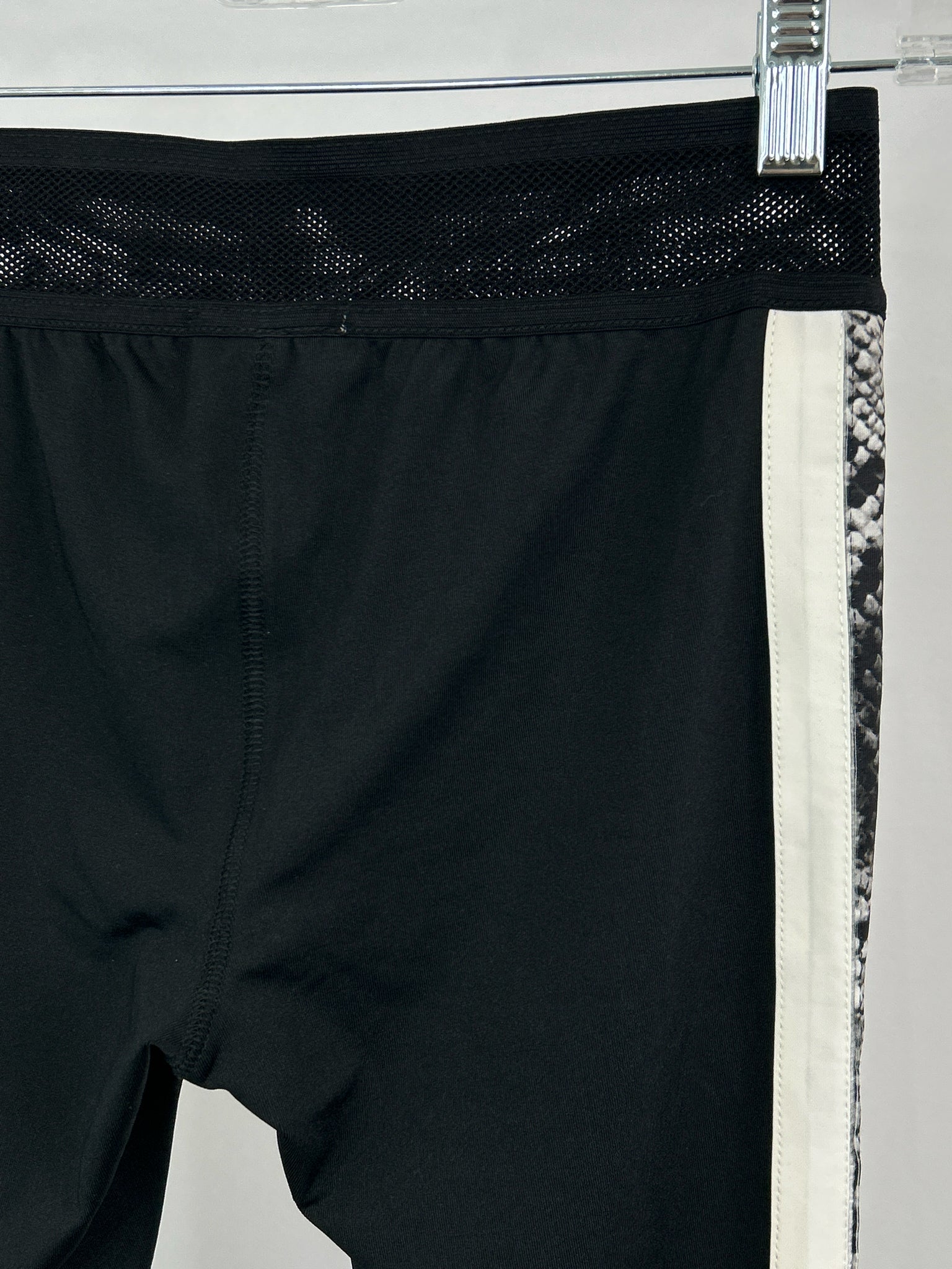 PAM & GELA Size P Black Women Legging