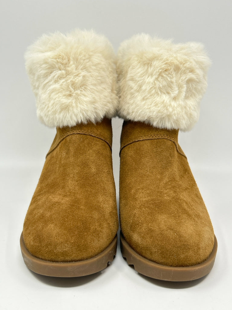 KOOLABURRA Women Size 9 Tan Booties