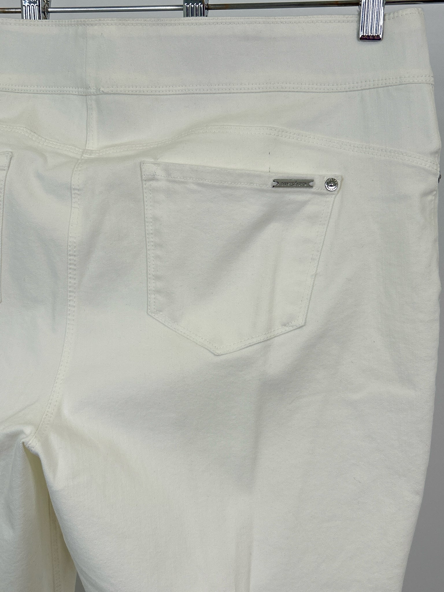 Nygard LUXE DENIM NWT Size XL white denim Women jeans