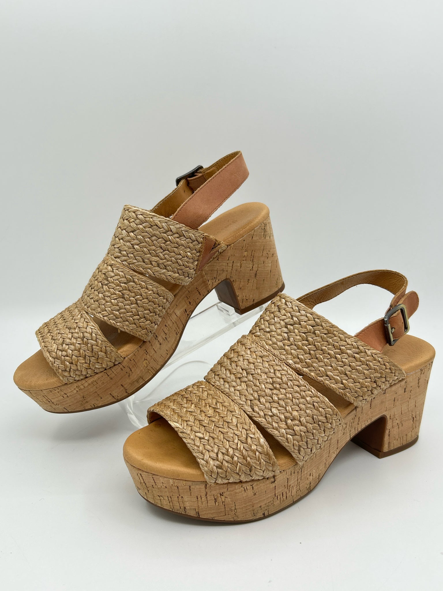 CHOCOLAT BLU Size 9 Raffia Women Sandal