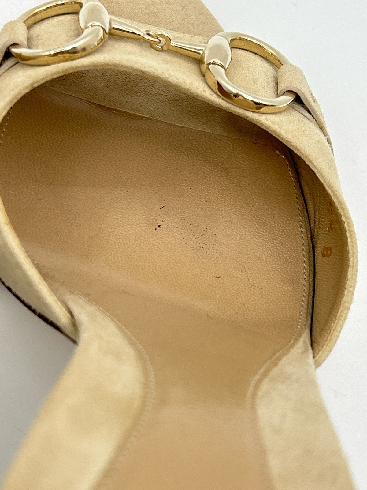 GUCCI Size 8.5B Beige Women Pumps