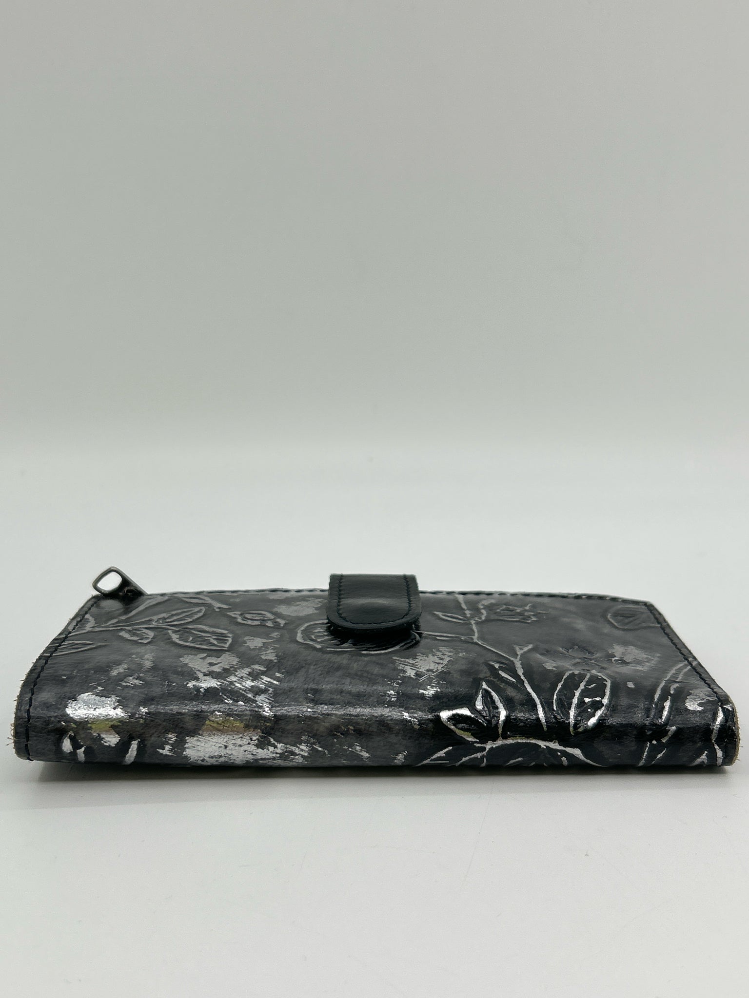 PATRICIA NASH Black and Silver Women Wallet