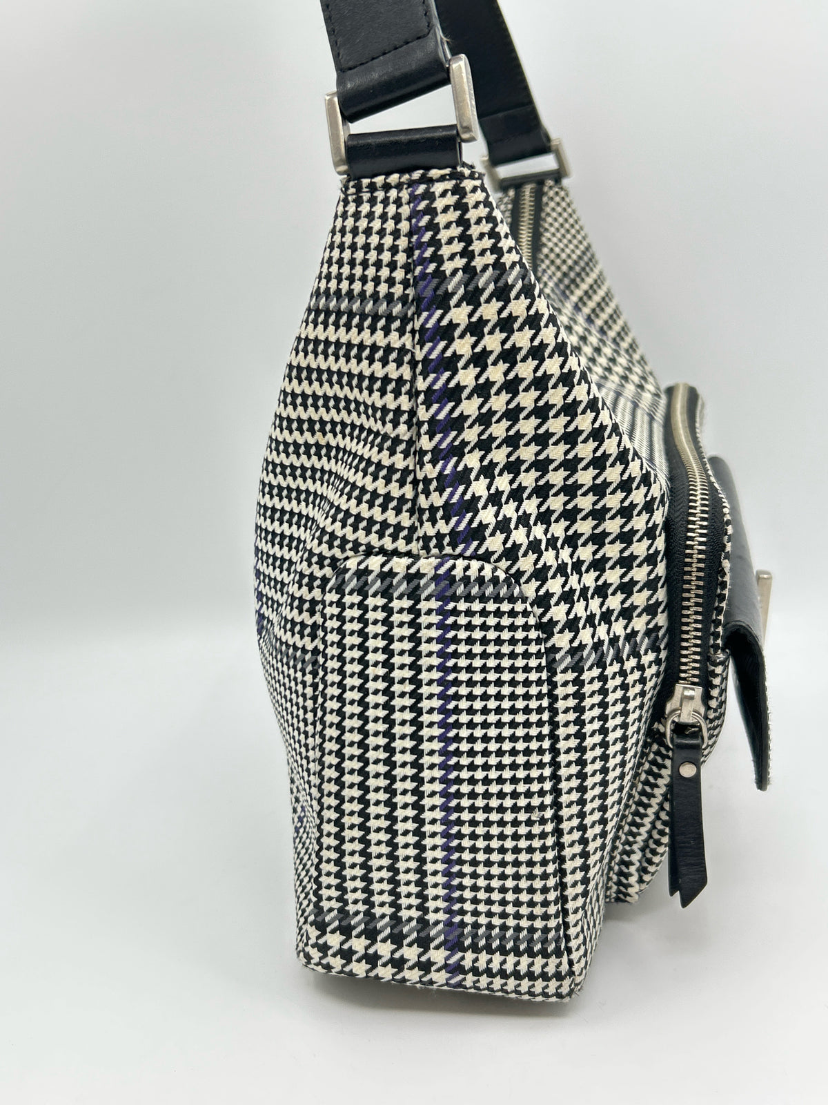 Lauren Ralph Lauren Black and White Women Purse