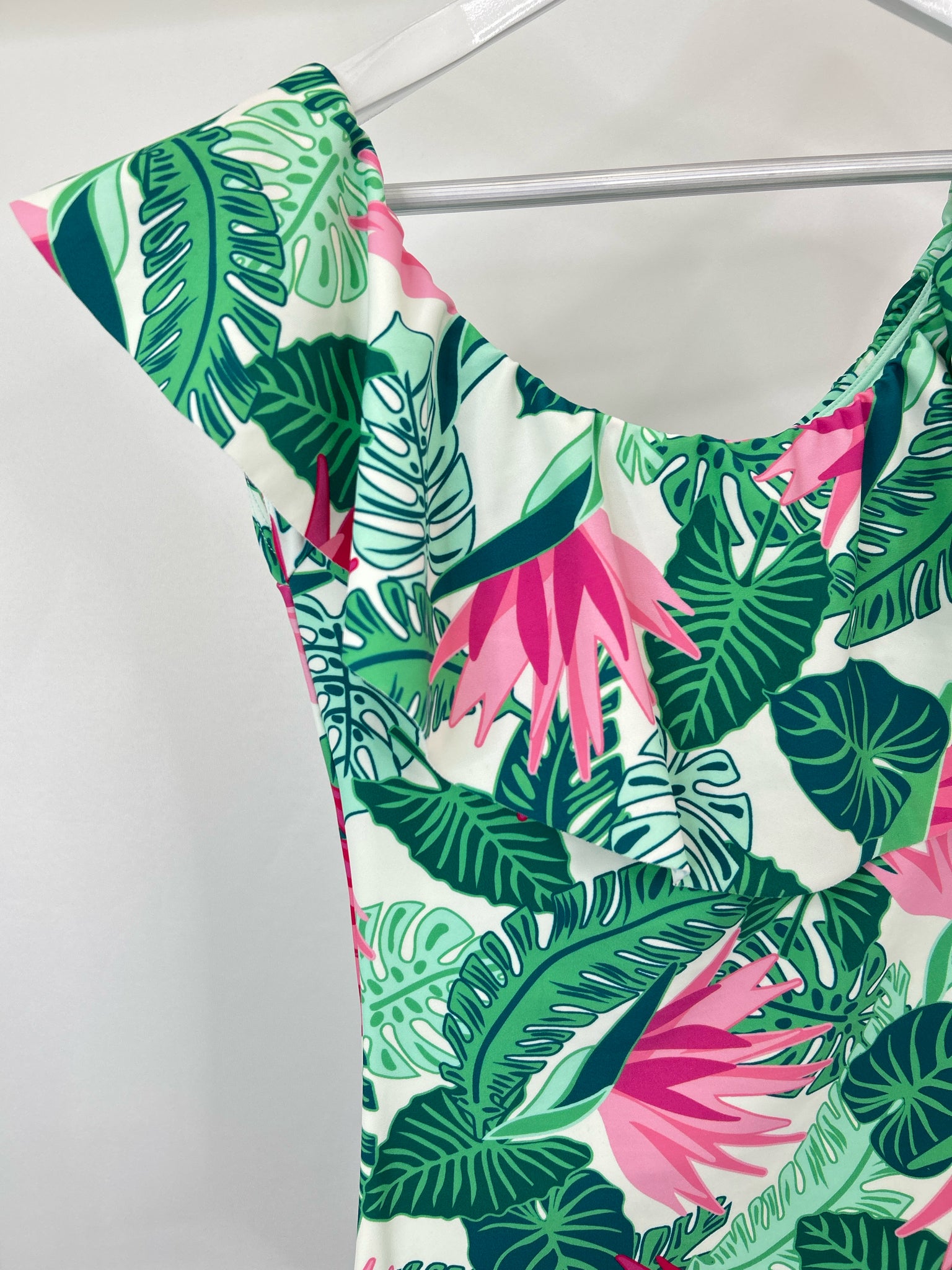 MATILDA JANE NWT Size M Green Floral Women Bathing Suit