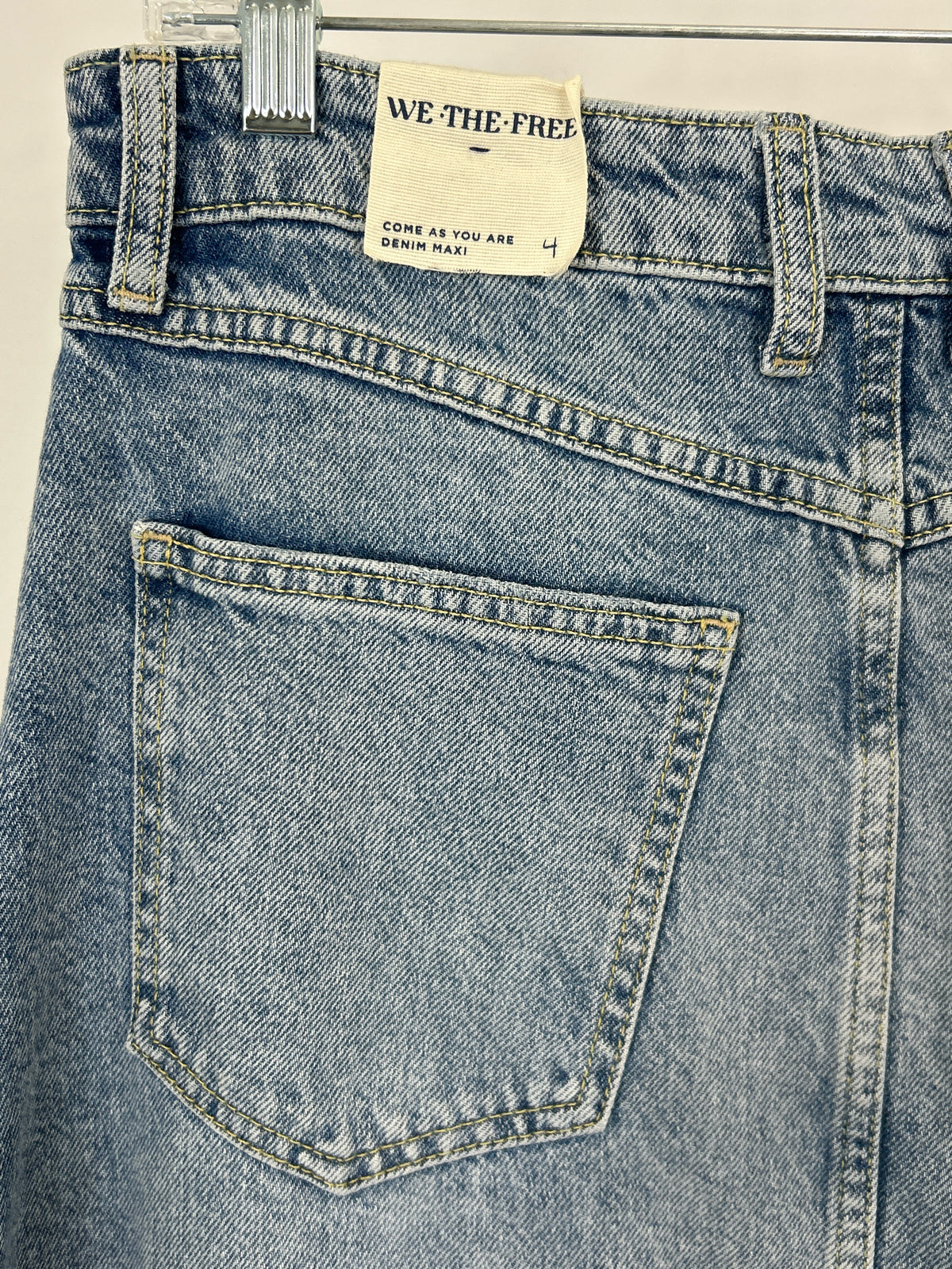 WE THE FREE NWT Size 4 BLUE DENIM Women Skirt