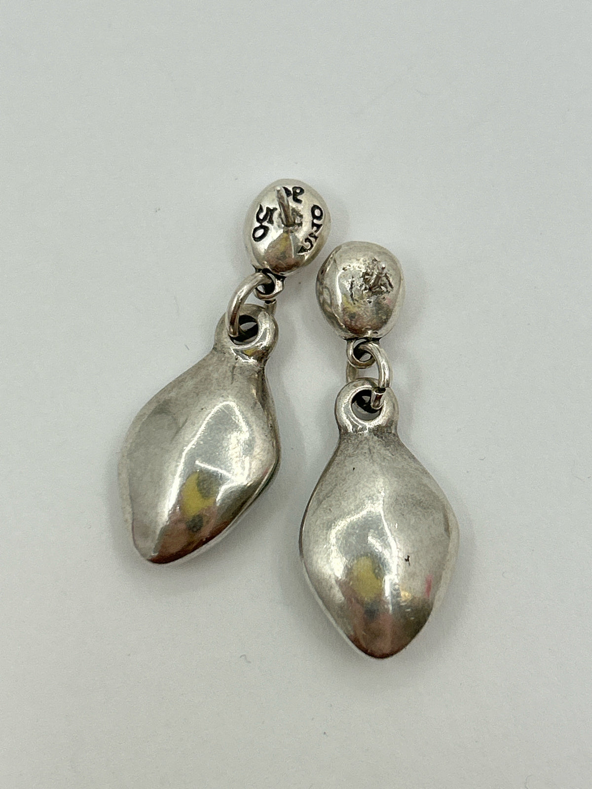 UNO DE 50 Silver & Green Earrings