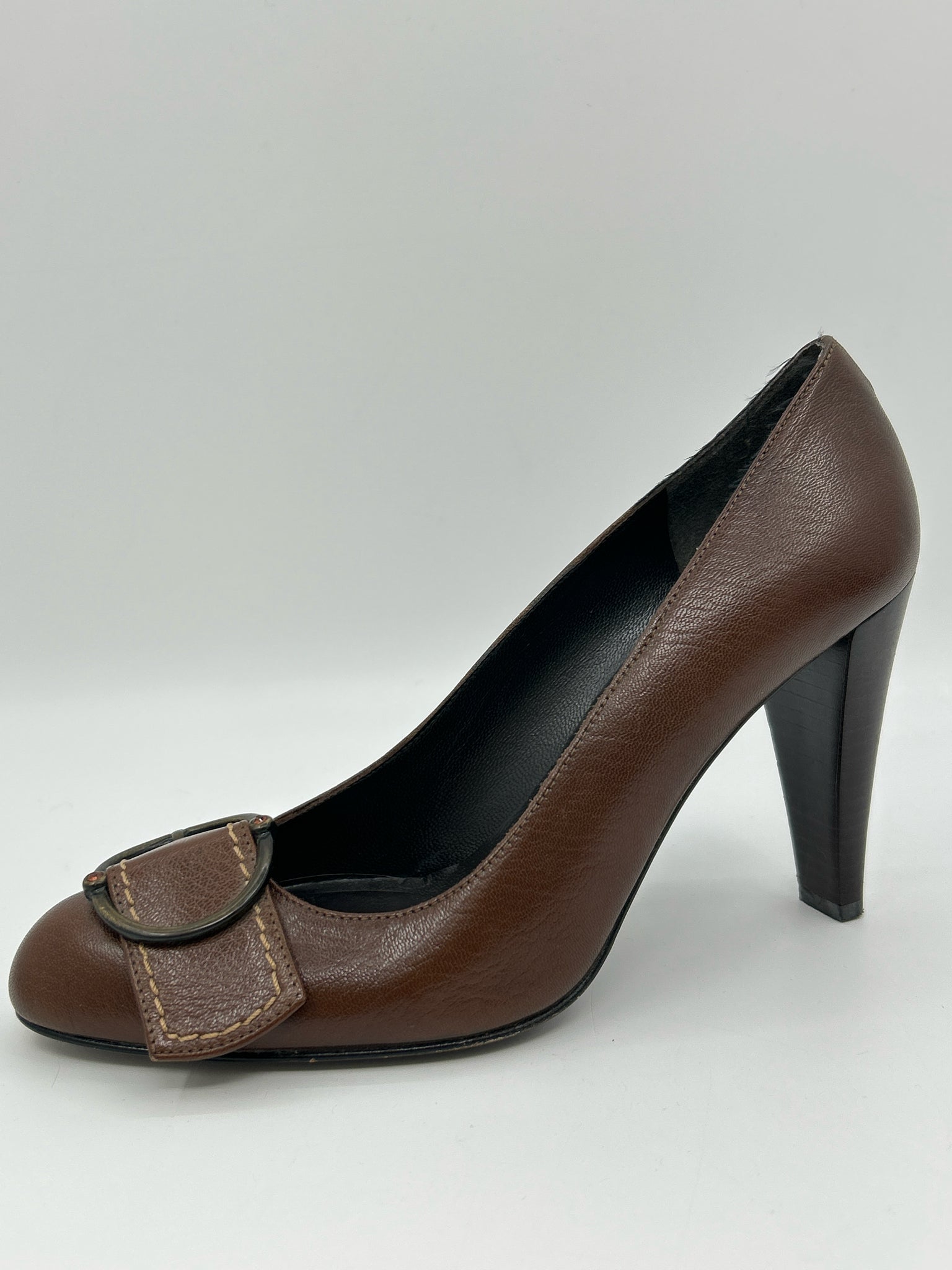 STUART WEITZMAN Size 6M Brown Women Pumps
