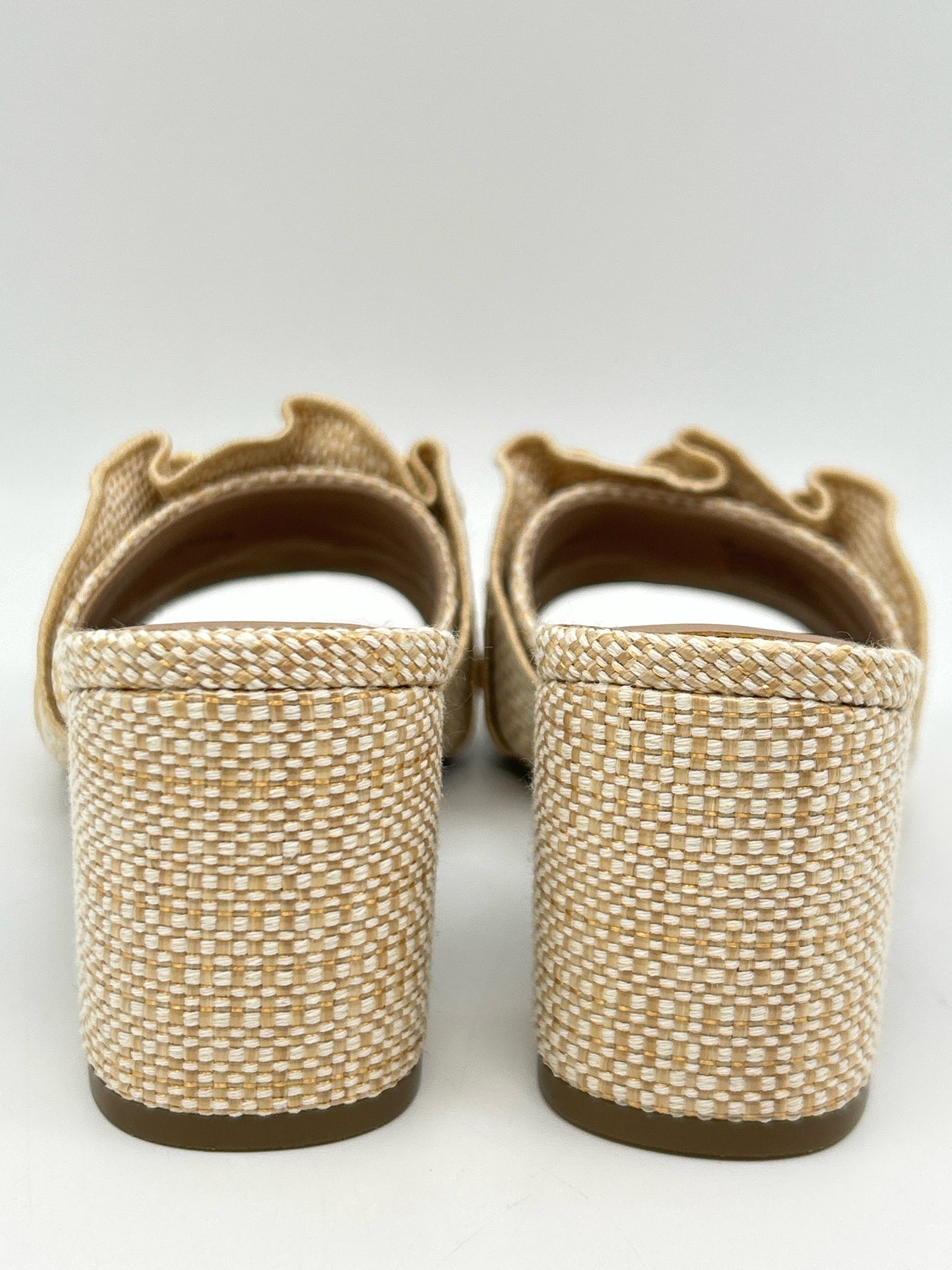 AEROSOLES Size 8M Beige Women Sandal