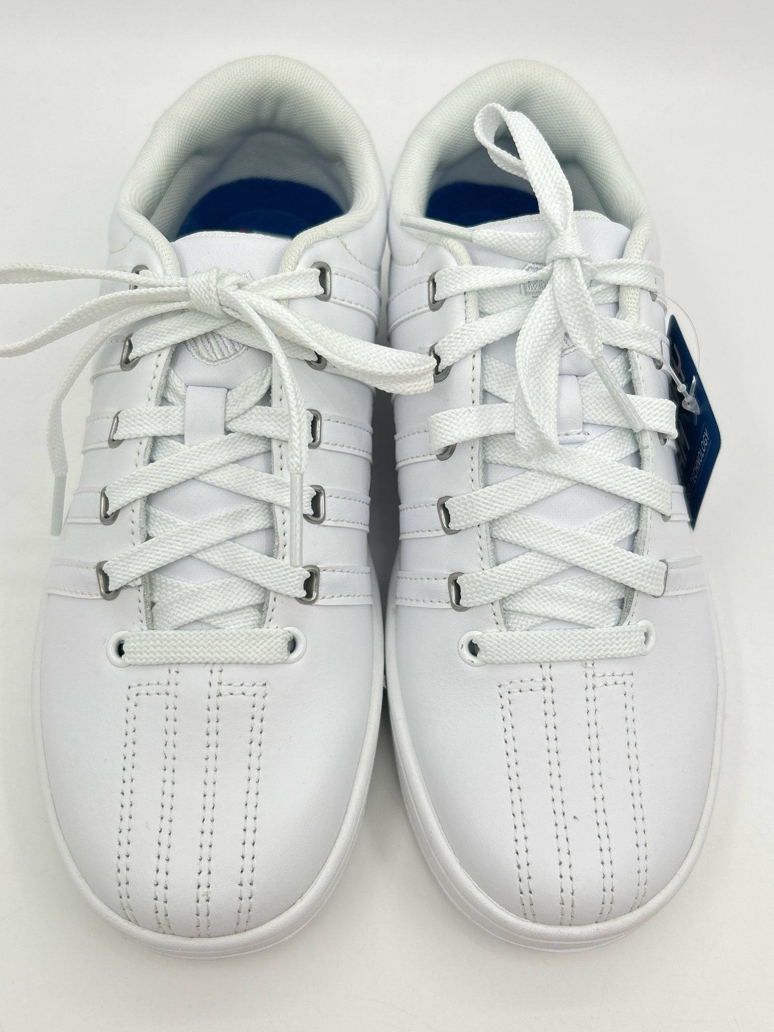 K SWISS NWT Size 7 White Women Sneakers