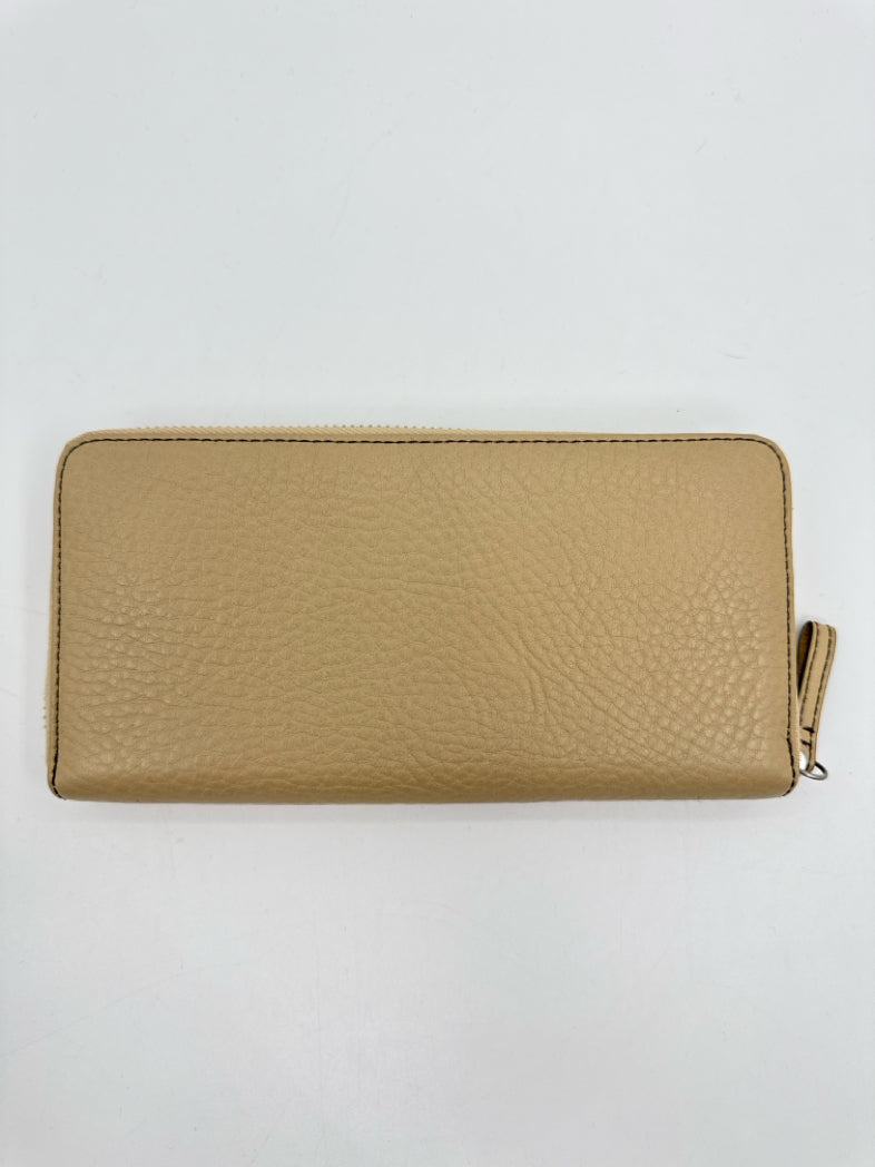 COACH Cream Wallet