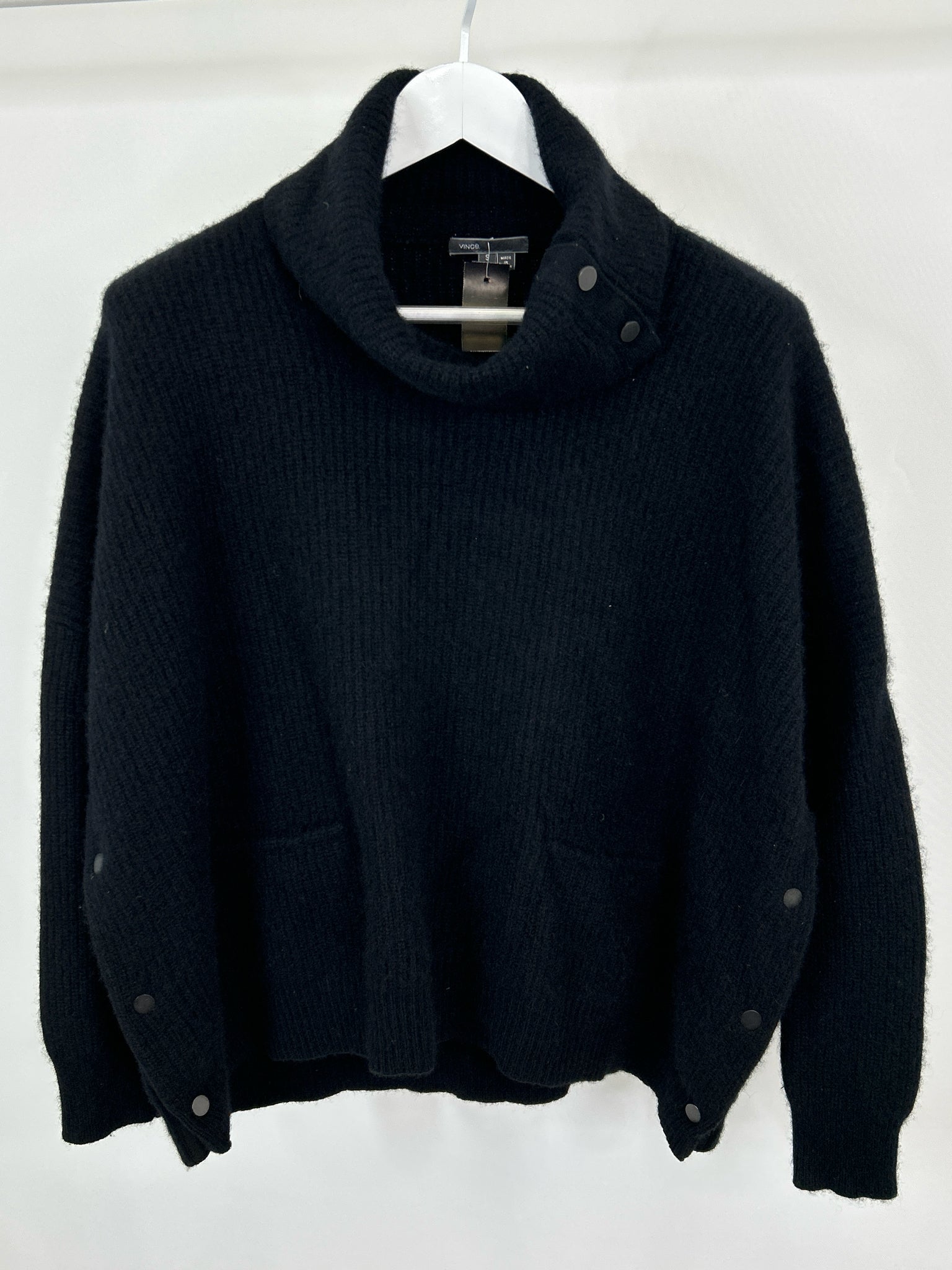 VINCE Size S Black Women Sweater