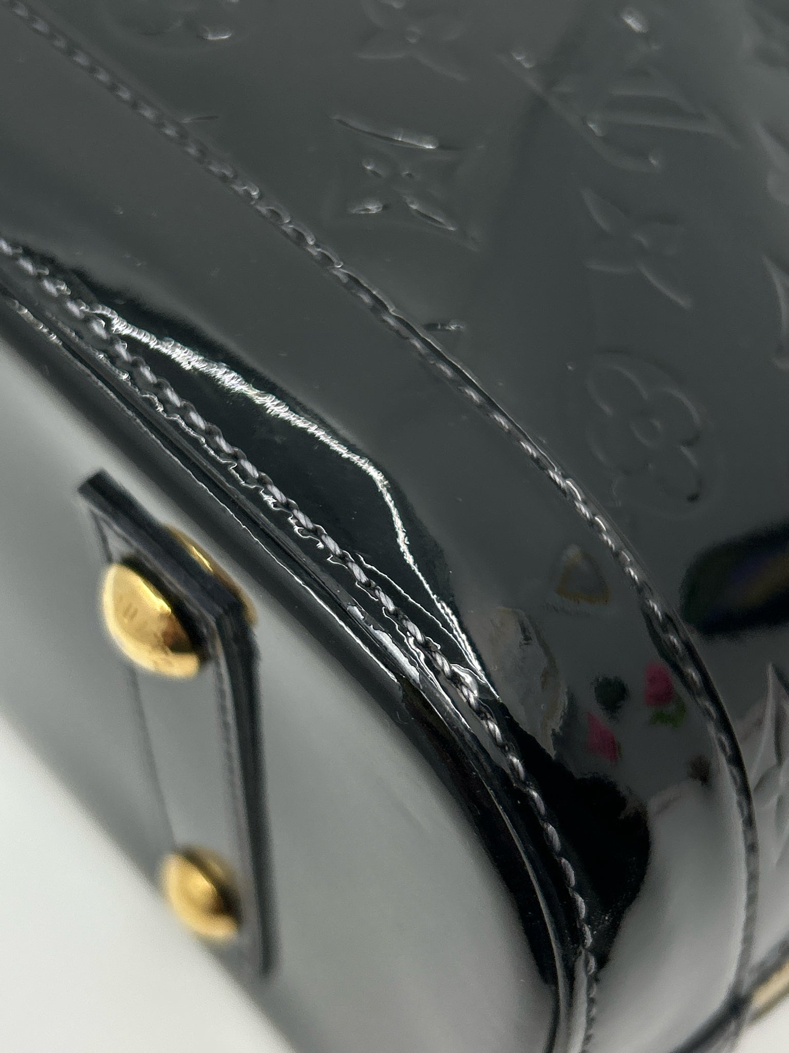 LOUIS VUITTON Black Women Purse