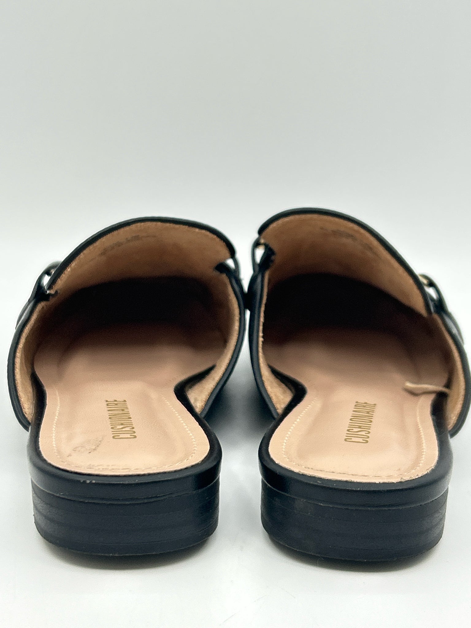 CUSHIONAIRE Size 7.5M Black Women Loafer