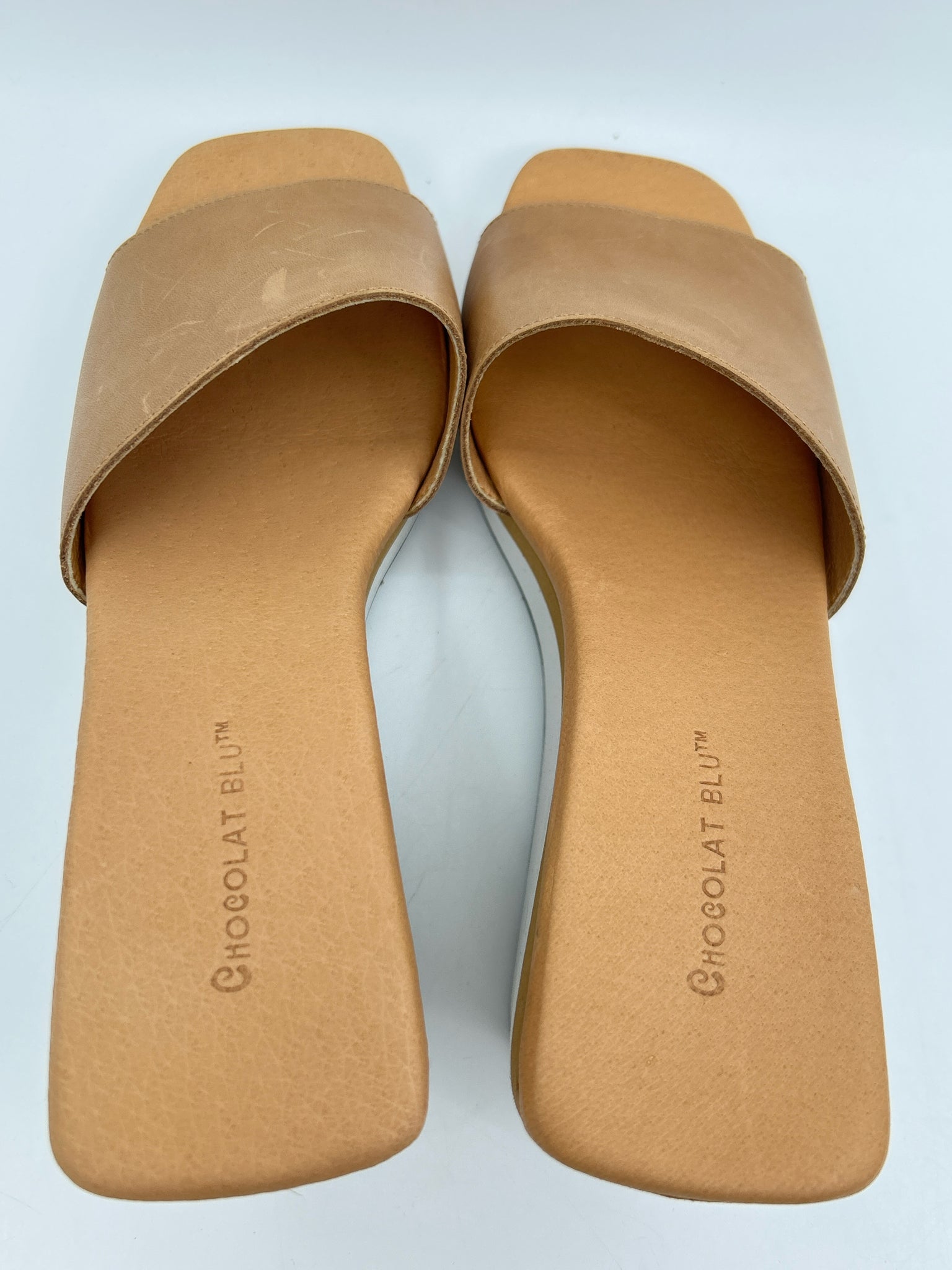 CHOCOLAT BLU Size 39/8 Beige Women Sandal