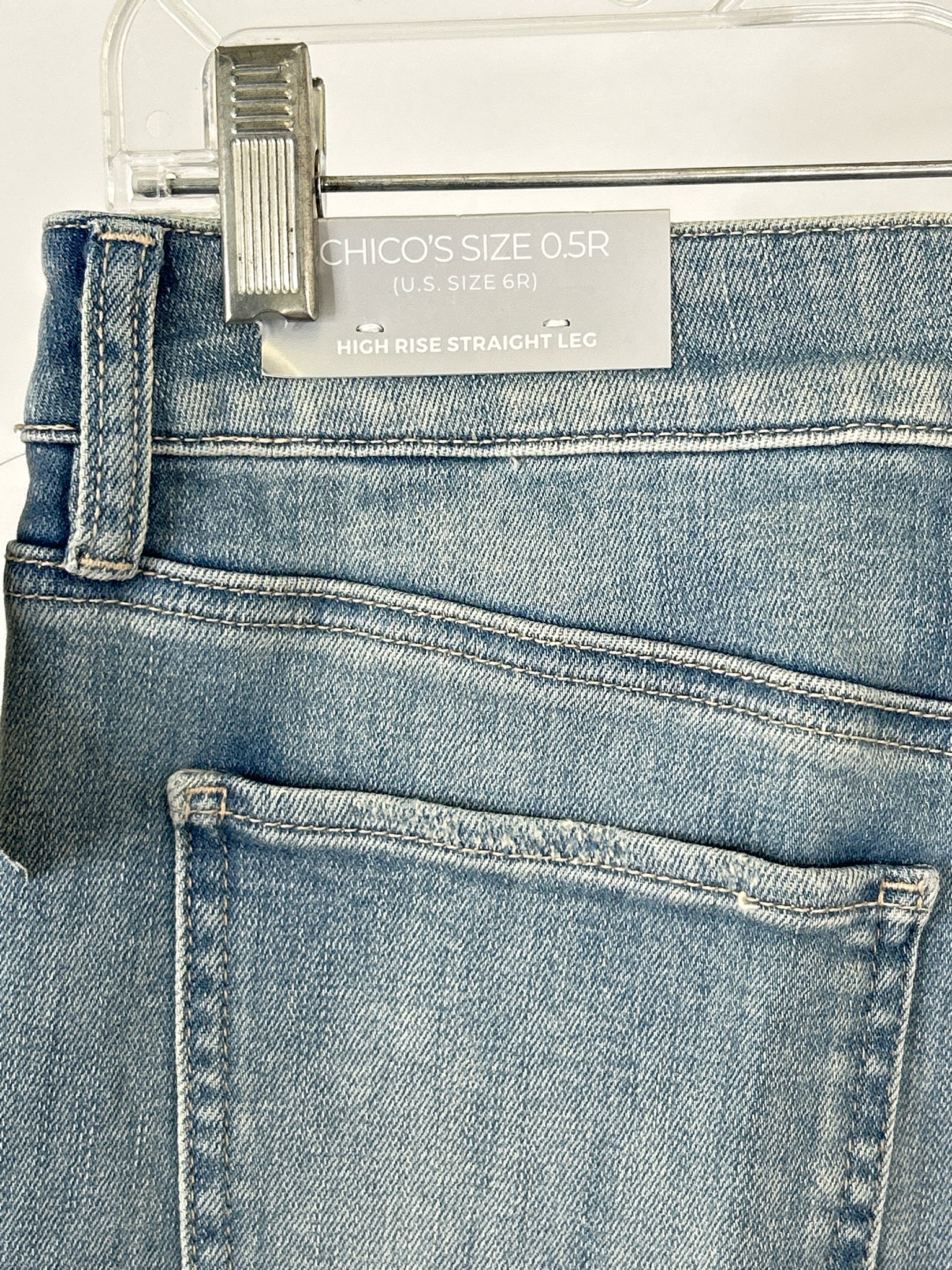 CHICO'S Size 6 LIGHT BLUE DENIM Women jeans