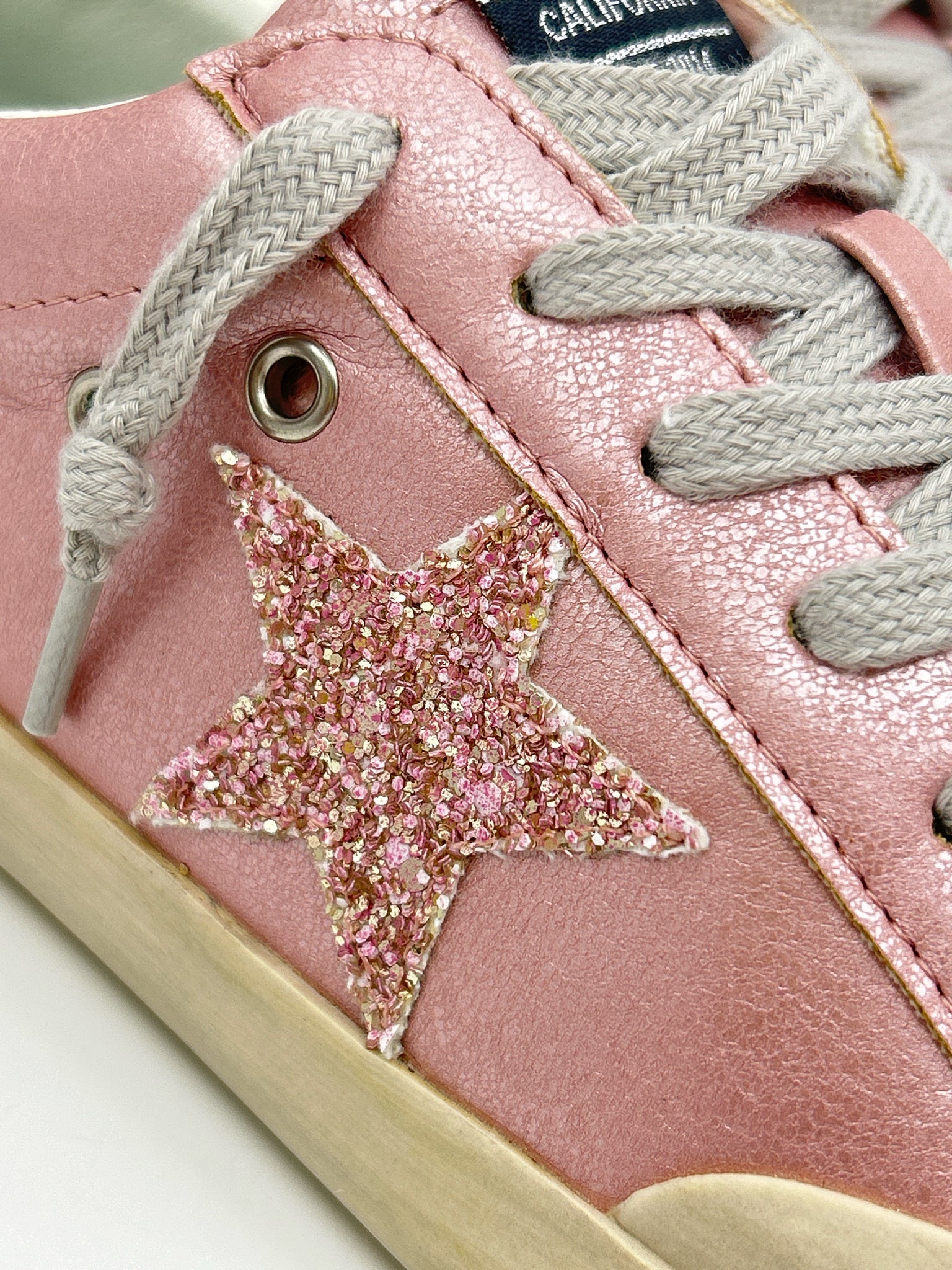 MI.IM Size 6.5 Pink Metallic Women Sneakers