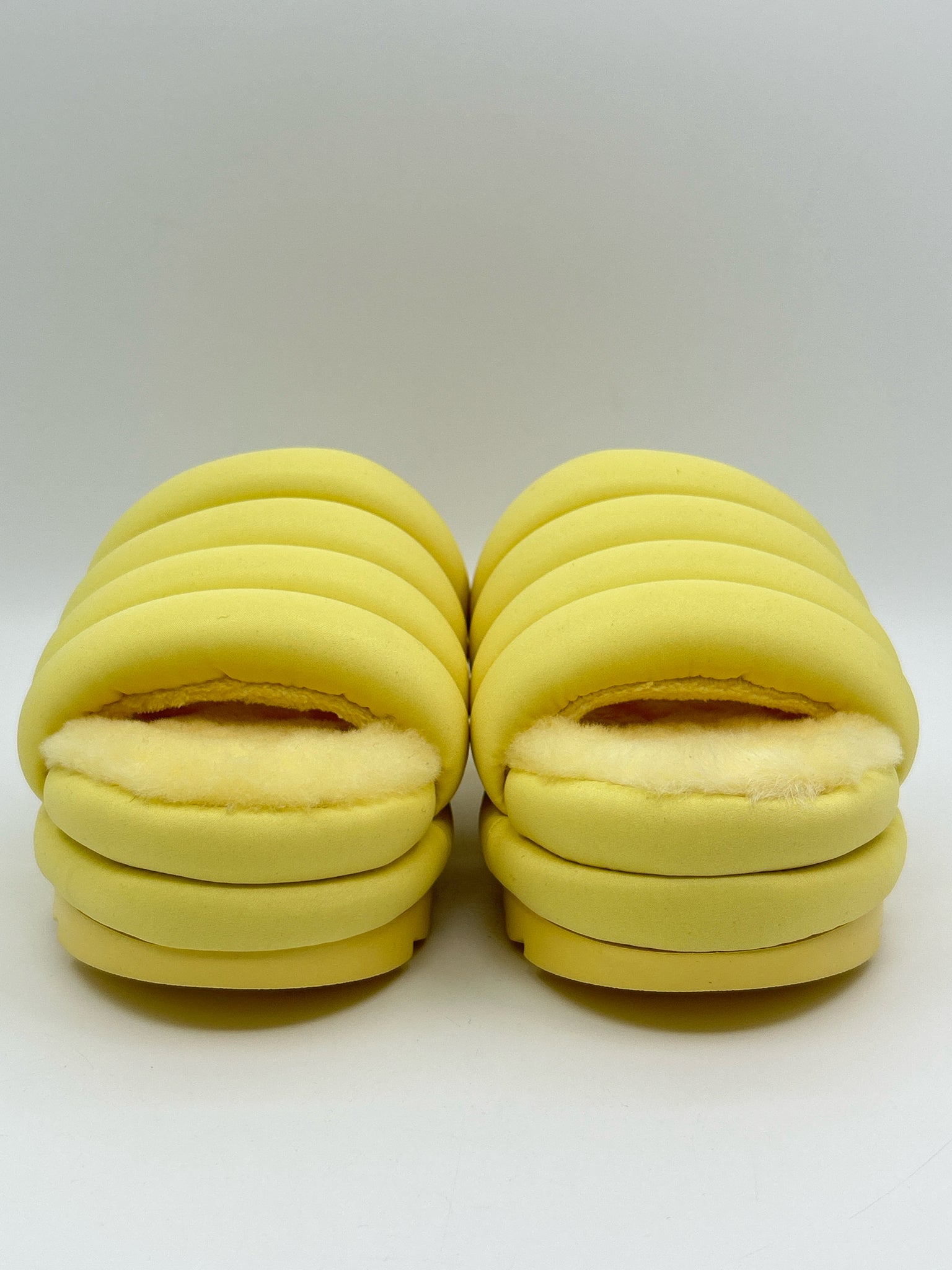 UGG Size 7 Yellow Women Sandal