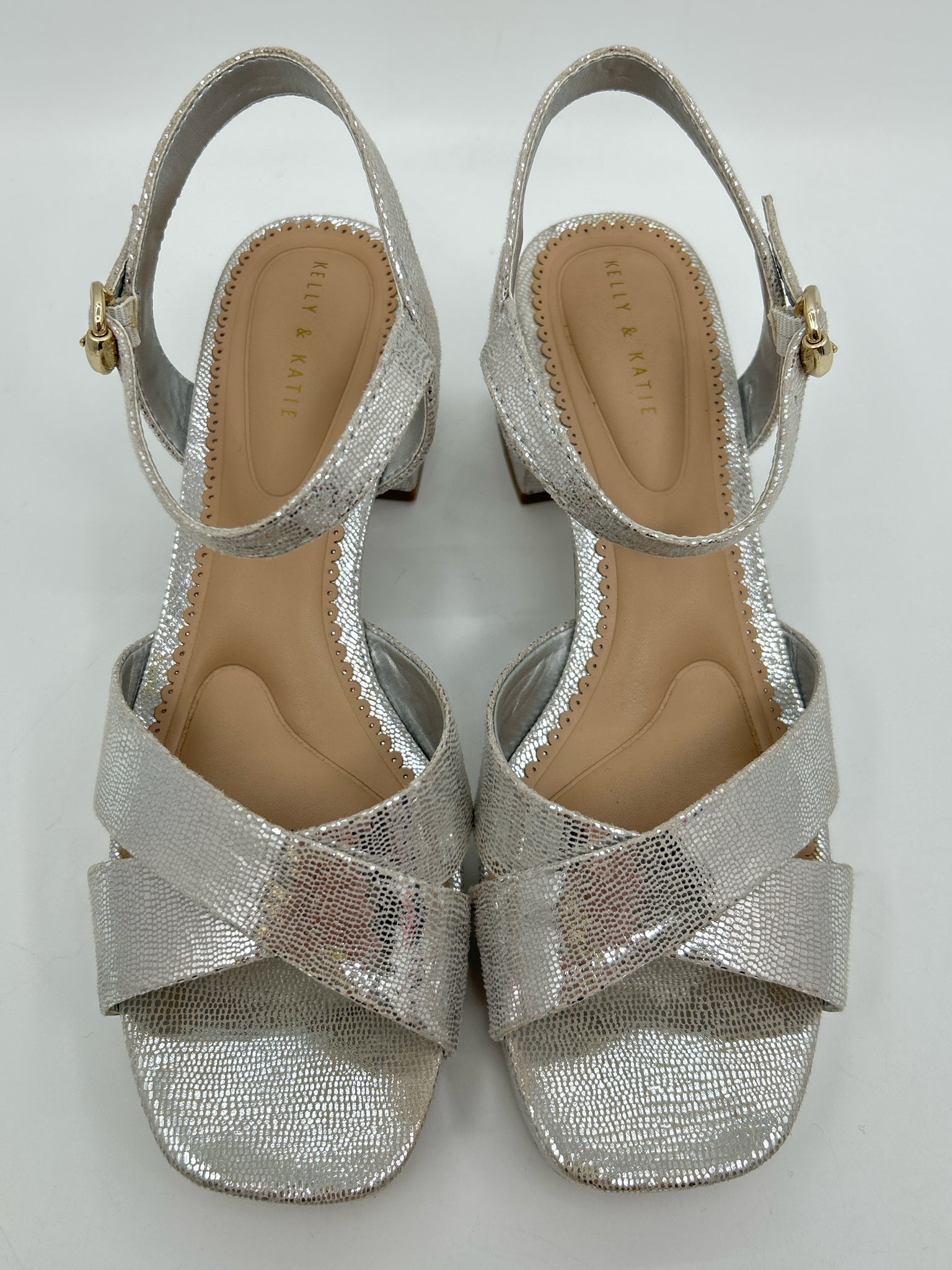 KELLY & KATIE Size 8.5M Silver Women Sandal