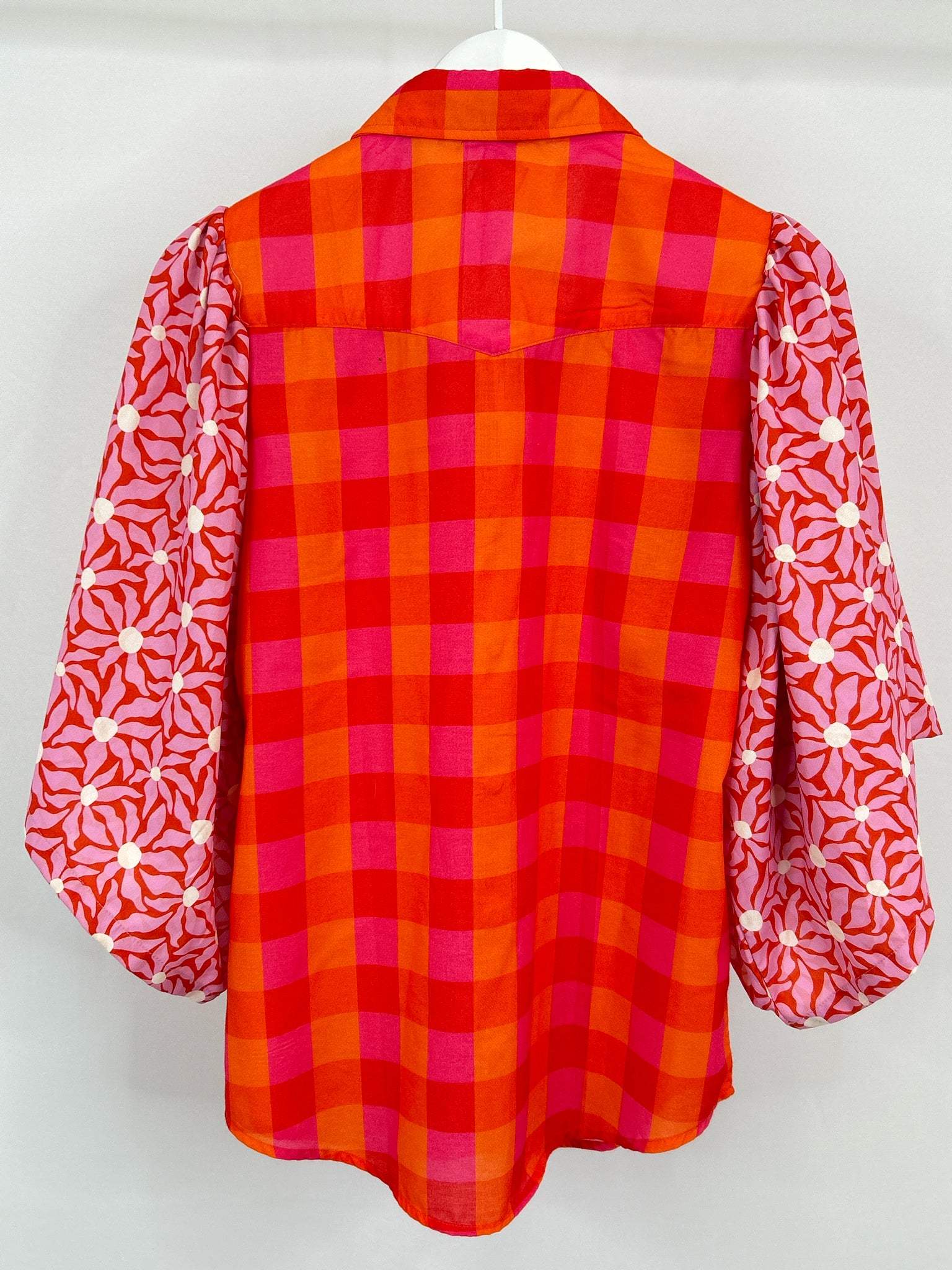 TURQUOISE HAVEN Size S Pink and Orange Women Shirt