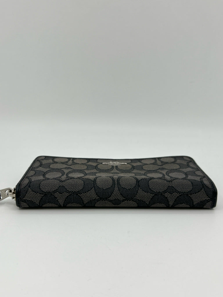 coach Black Print Wallet