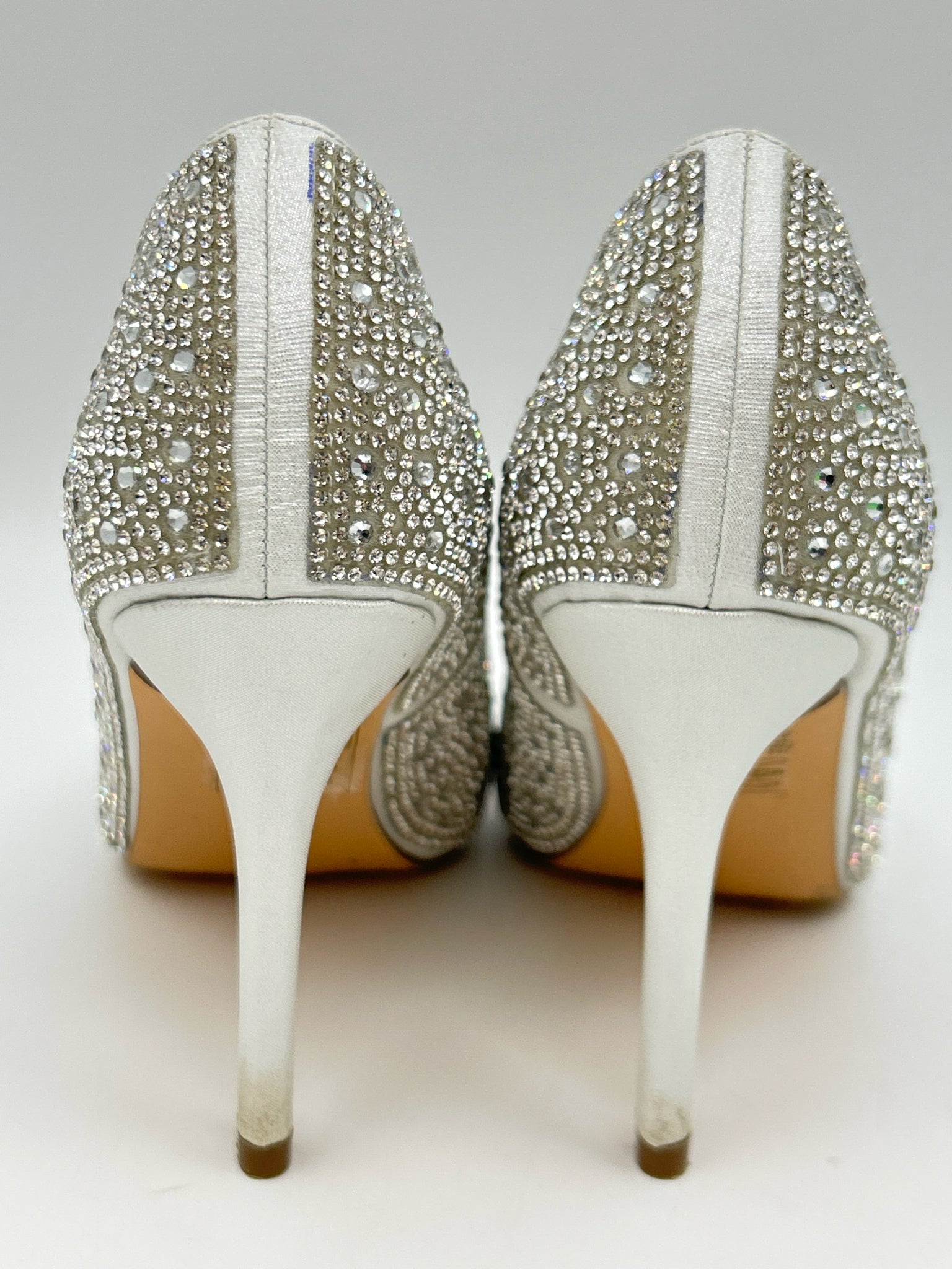 Galina Signature Size 8 Crystal Women Pumps