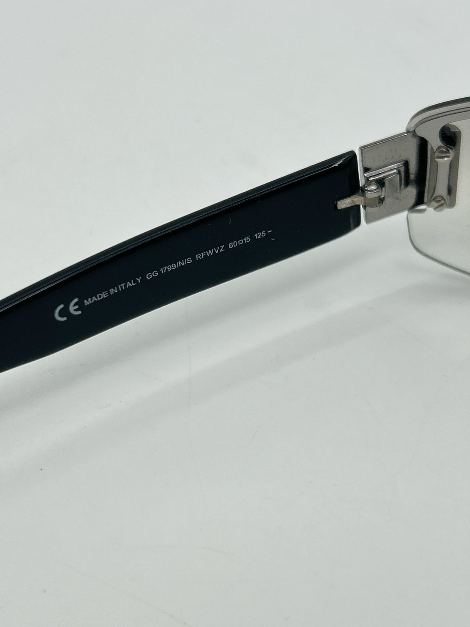 GUCCI Black Sunglasses