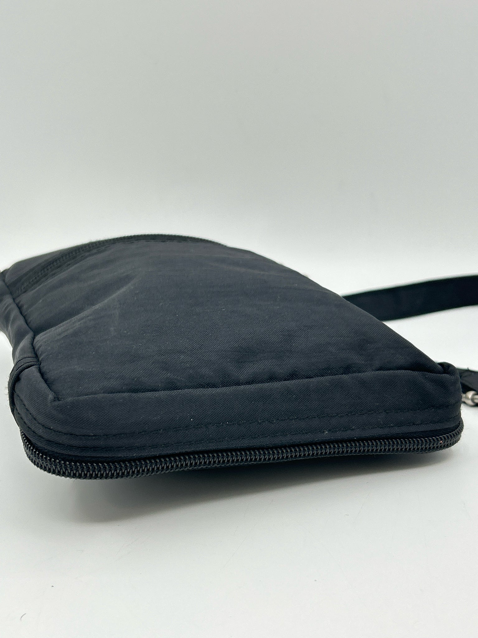 BAGGALLINI Black Women Purse