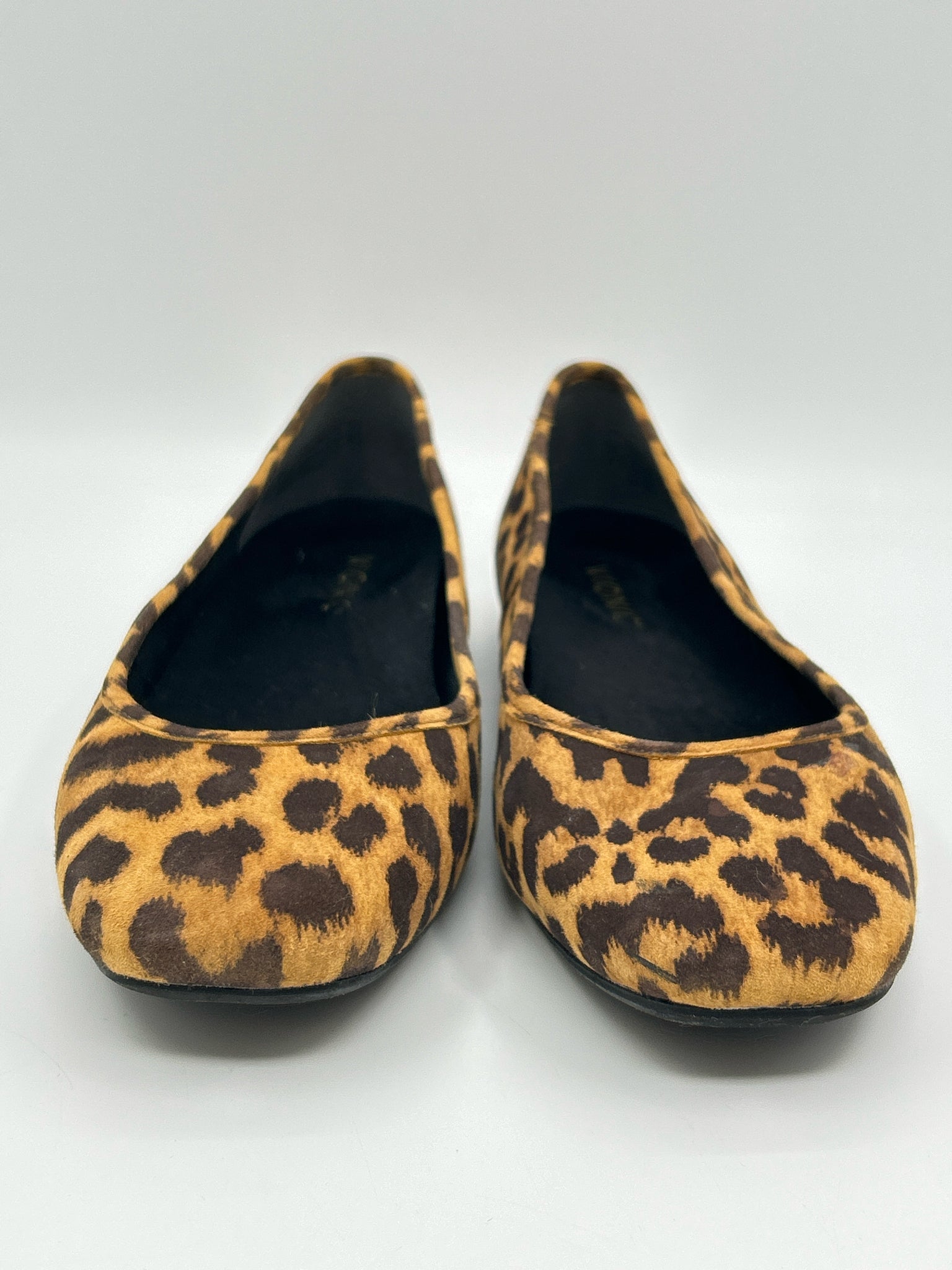 VIONIC Size 8 Animal Print Women Flats