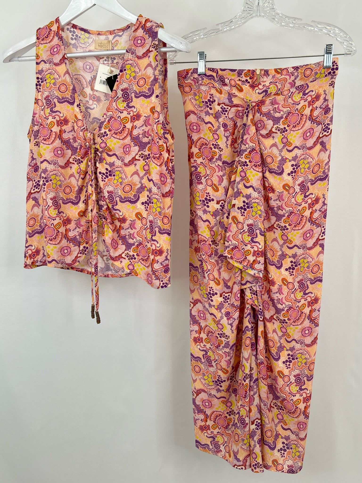 NEKANE NKN NWT Size M Peach Print Women 2-Piece w/skirt
