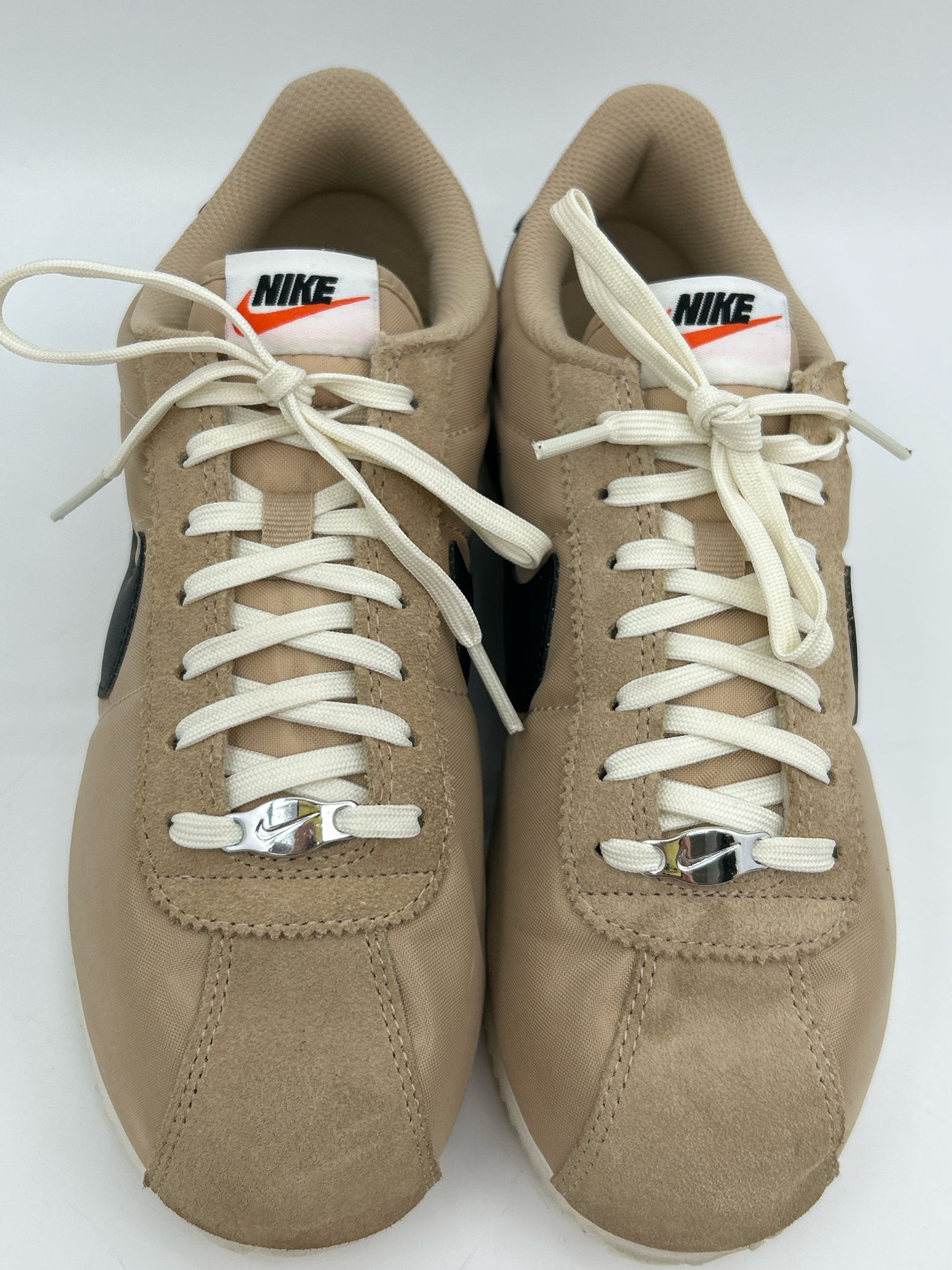 NIKE Size 8.5 BEIGE AND BLACK Women Sneakers