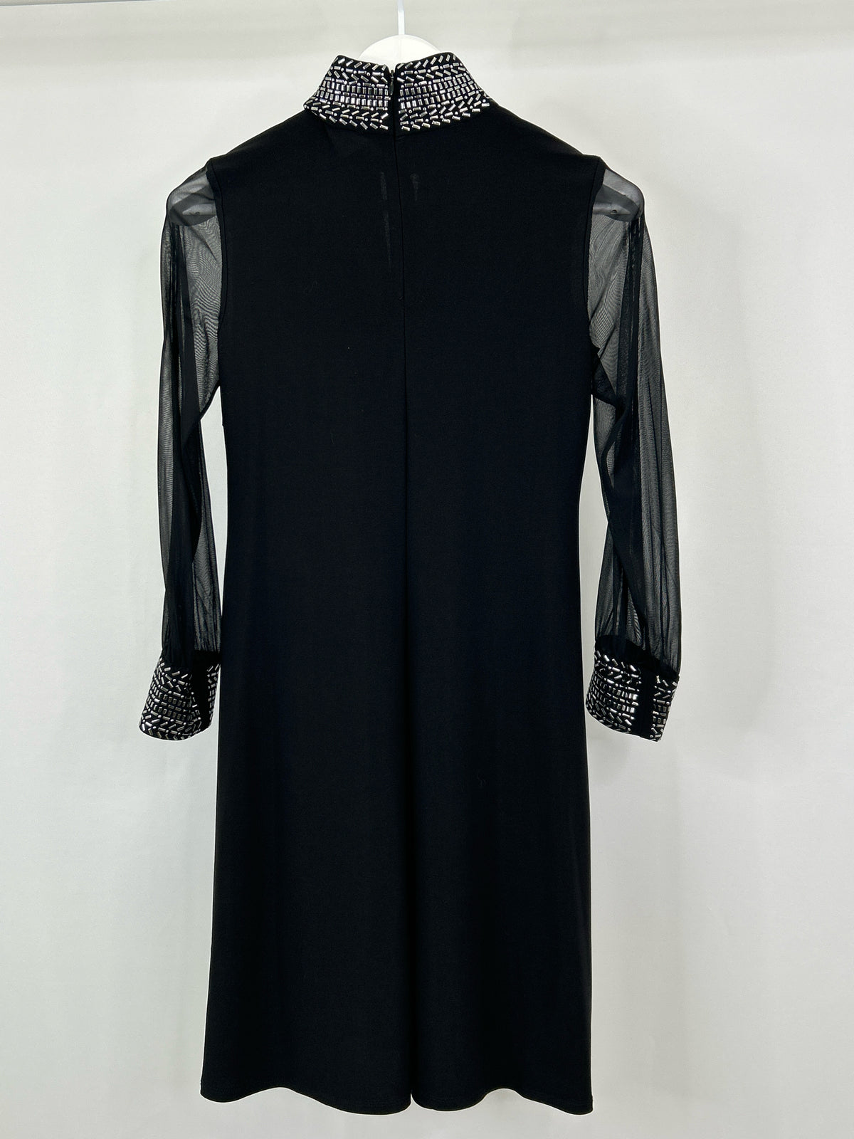 R & M RICHARDS Size 4P Black Women Dress