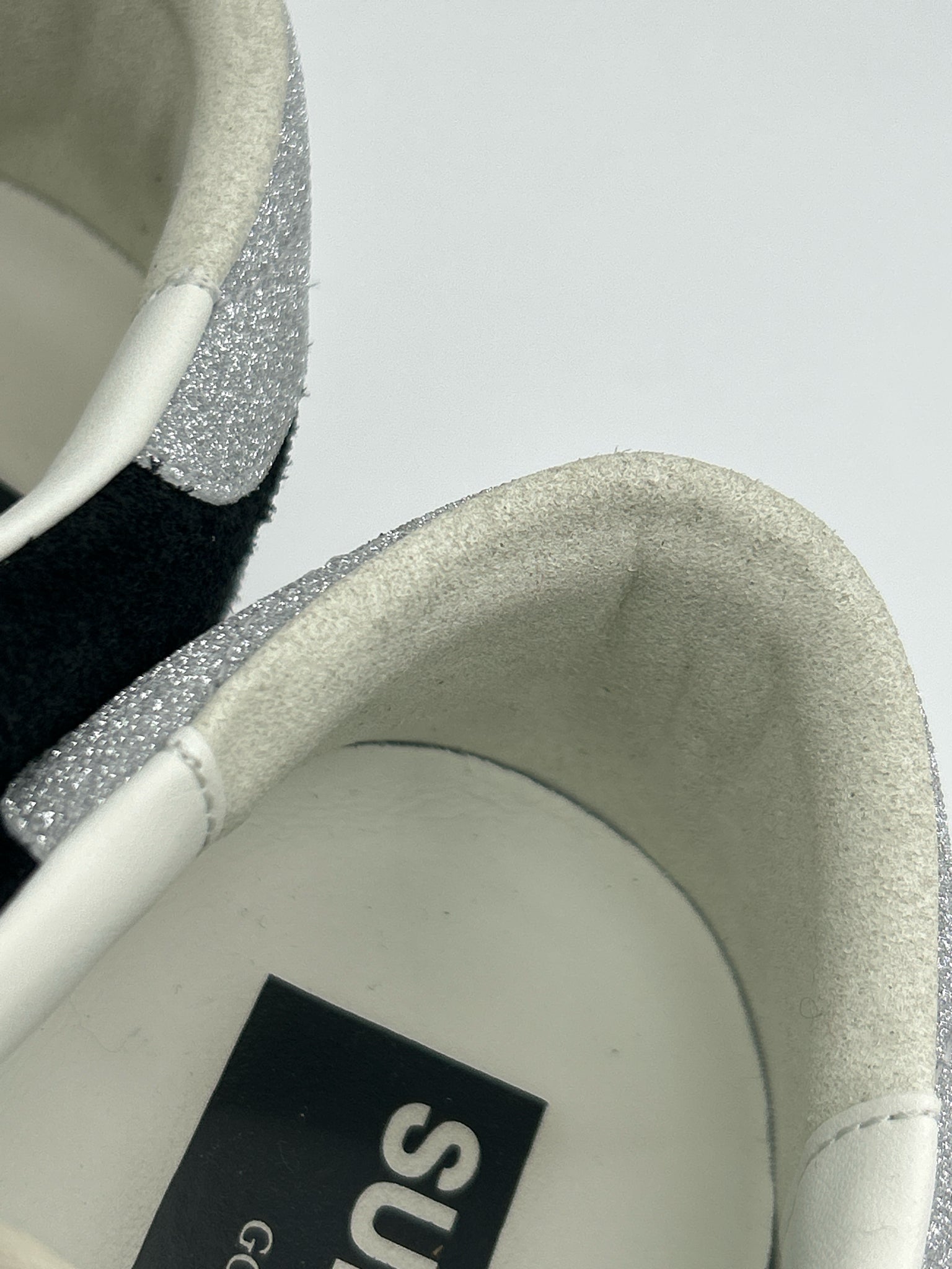 GOLDEN GOOSE Size 39/9 Black and White Women Sneakers