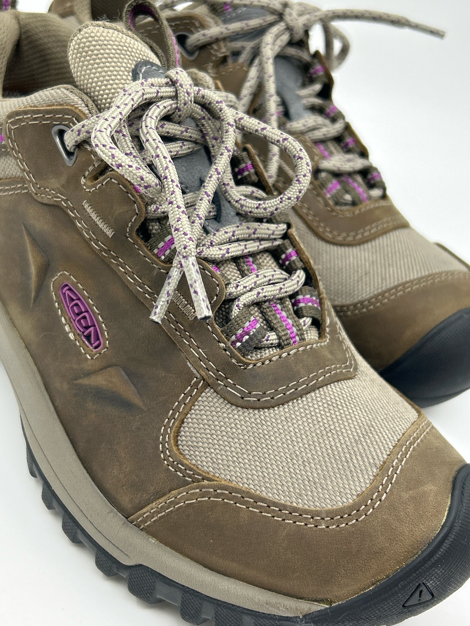 KEEN Size 6 Brown Women Boots
