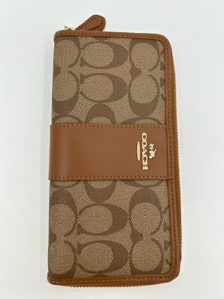 COACH Tan Women's Wallet
