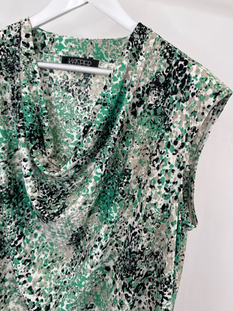 KASPER Size 2X GREEN AND WHITE Women 2-piece Set