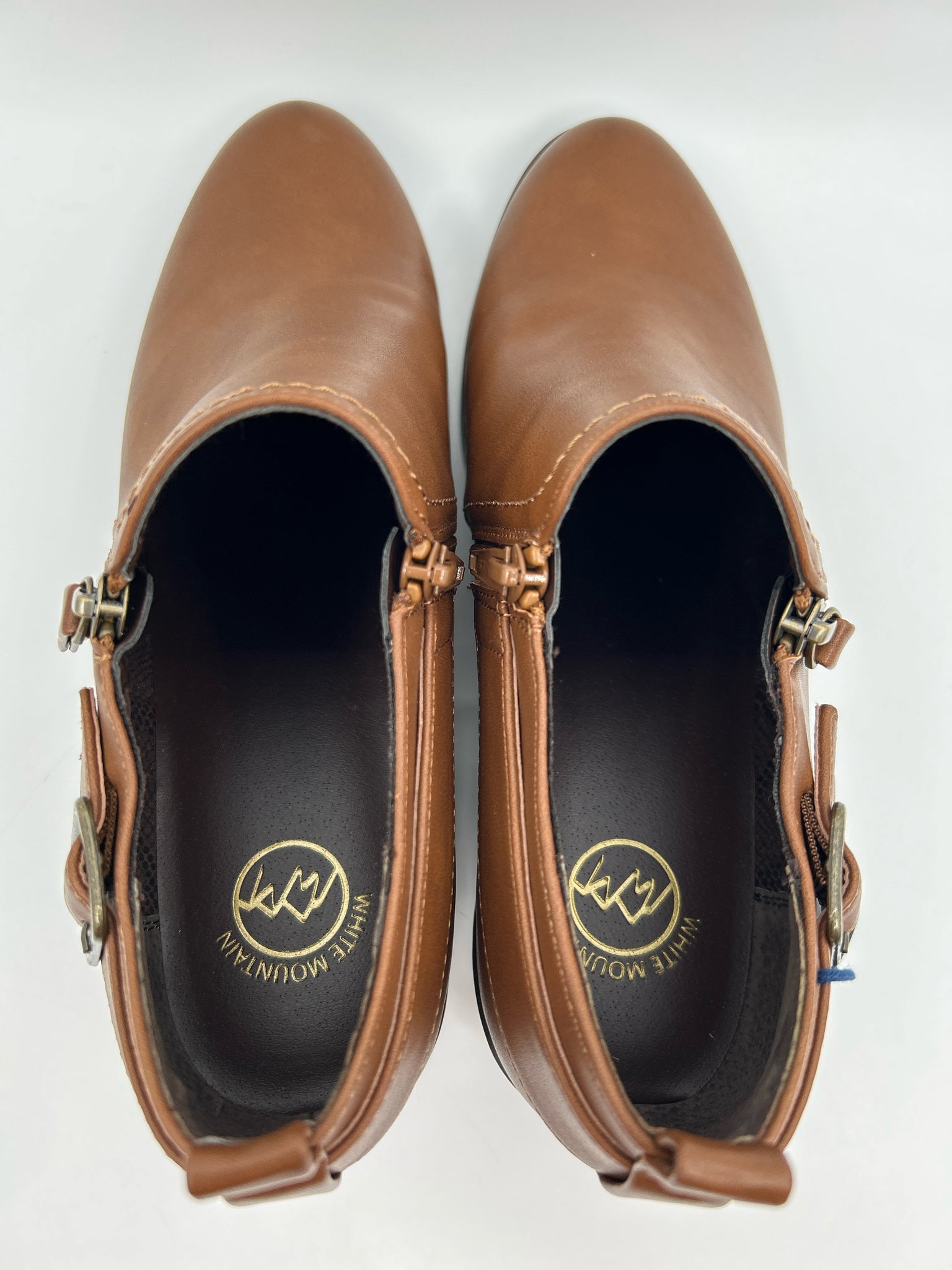 WHITE MOUNTAIN Size 9W CHESTNUT Women's Booties
