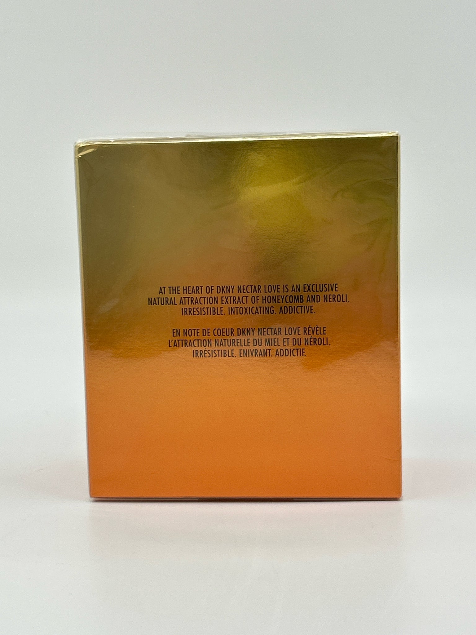 OSCAR DE LA RENTA Perfume