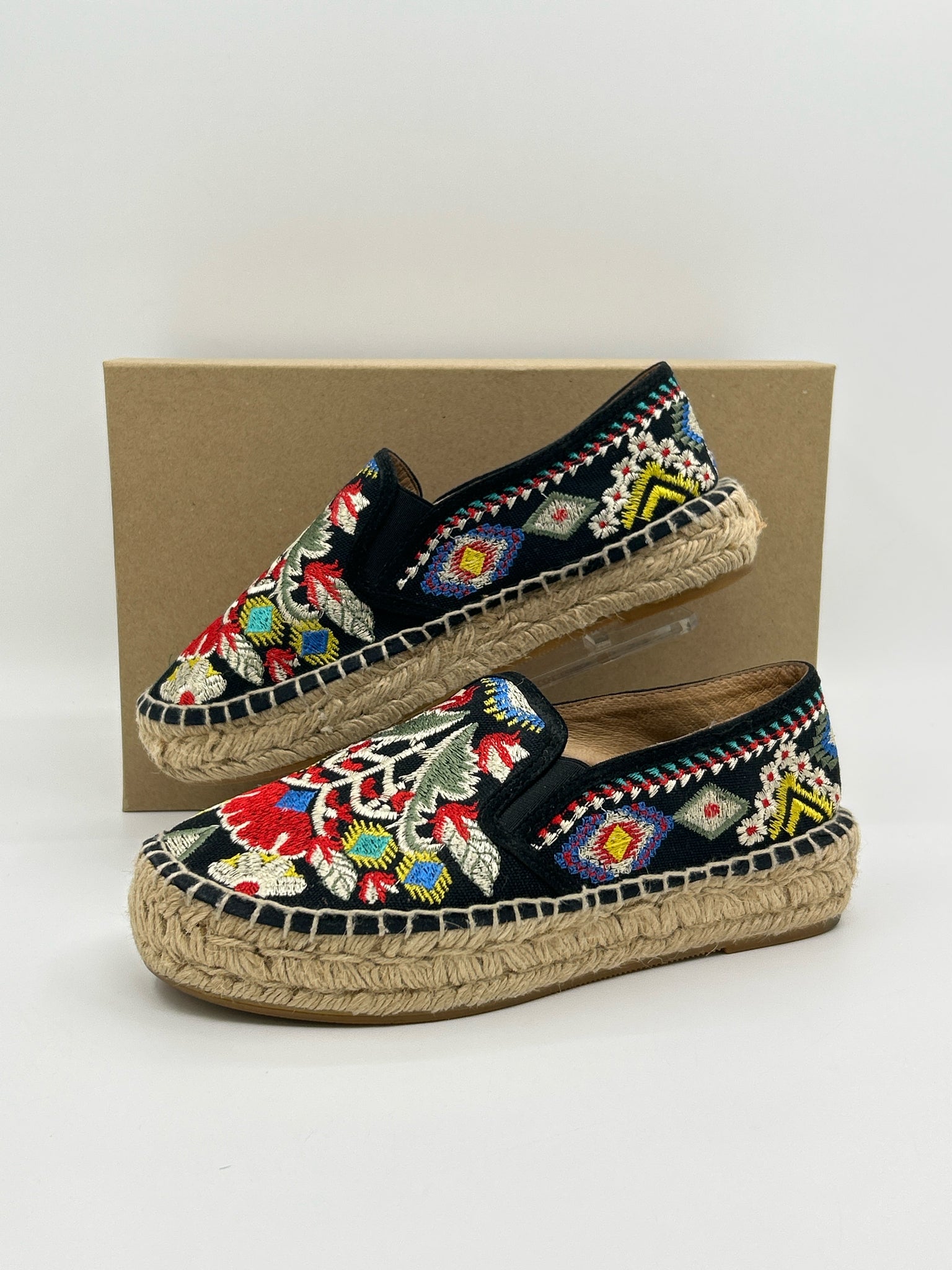 JOHNNY WAS Size 7.5 Multi-Color Women Flats