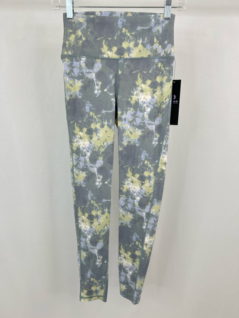 MONO B Women Size S GREY PRINT Workout