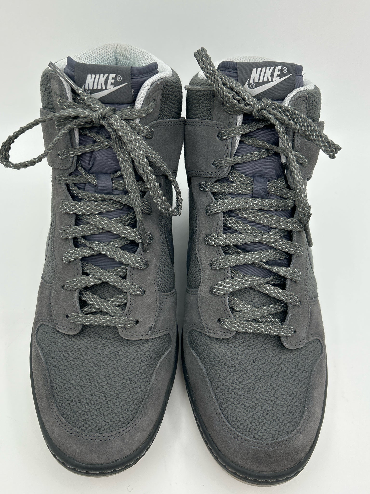 NIKE Size 10.5 Grey Women Sneakers