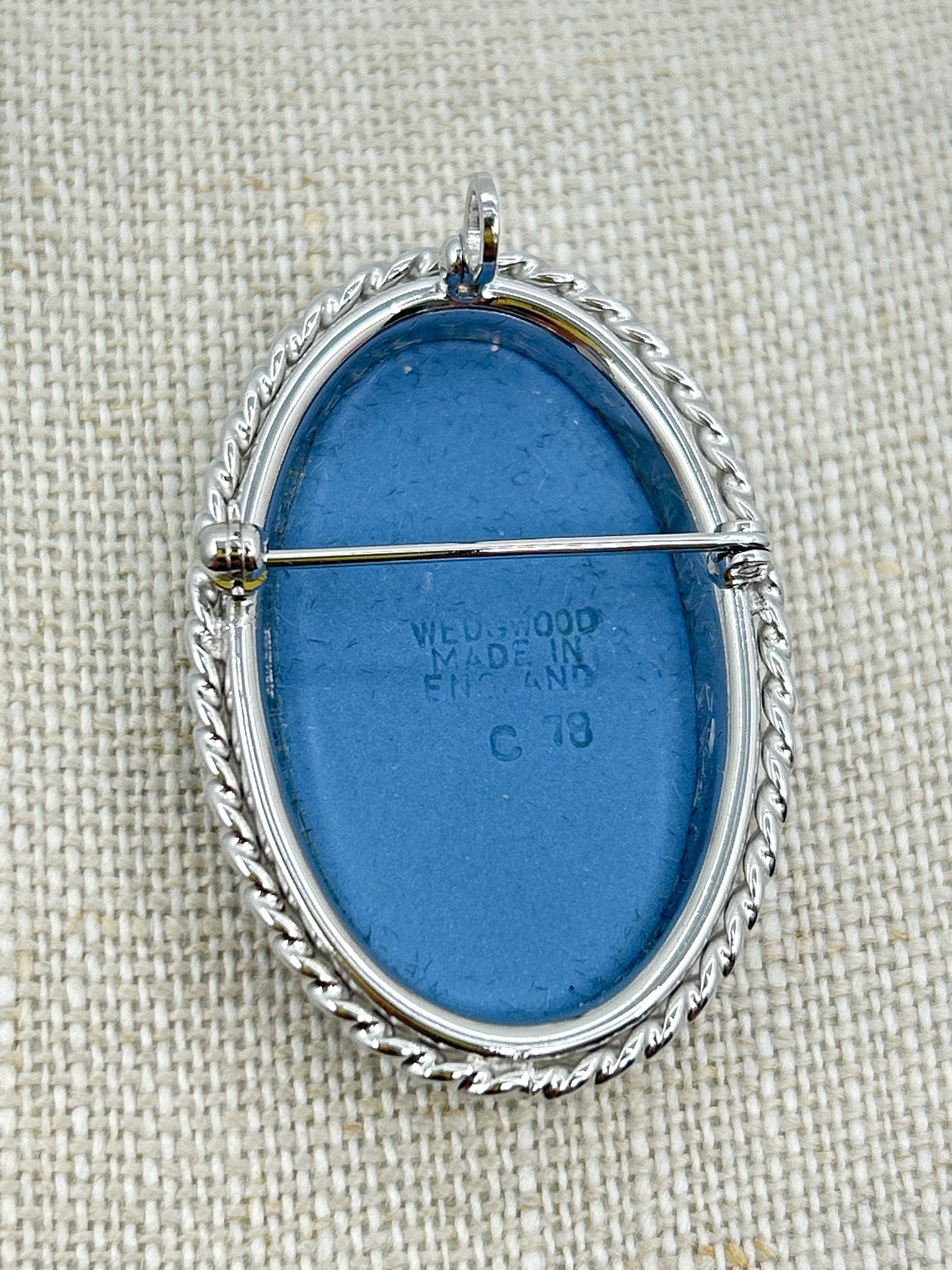 WEDGWOOD Pendant/Brooch
