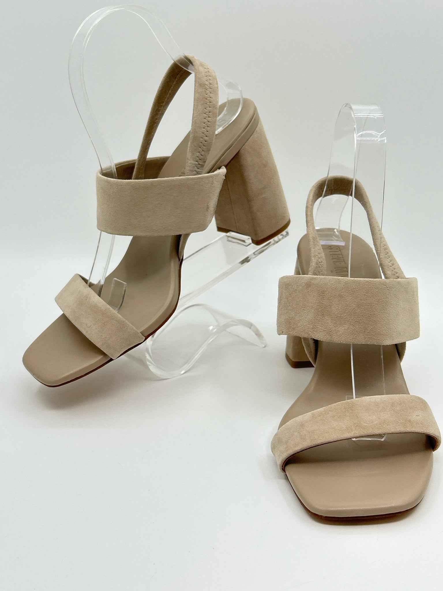 STEVE MADDEN Size 10M SAND Women Sandal